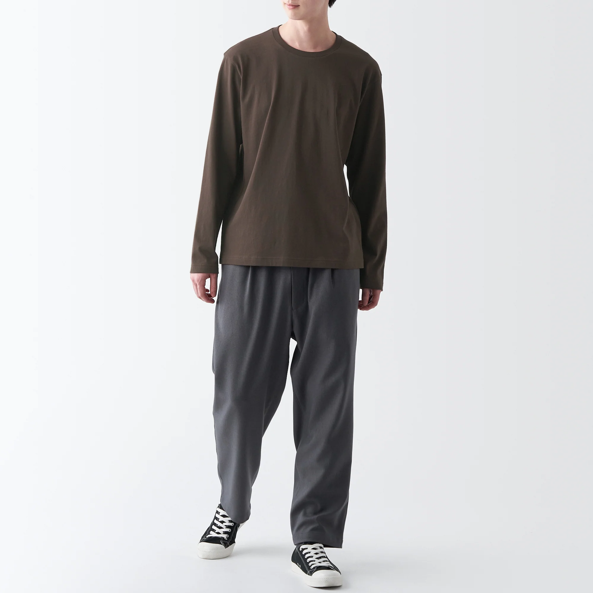 Men's Washed Jersey Crew Neck Long Sleeve T-Shirt - Image 11