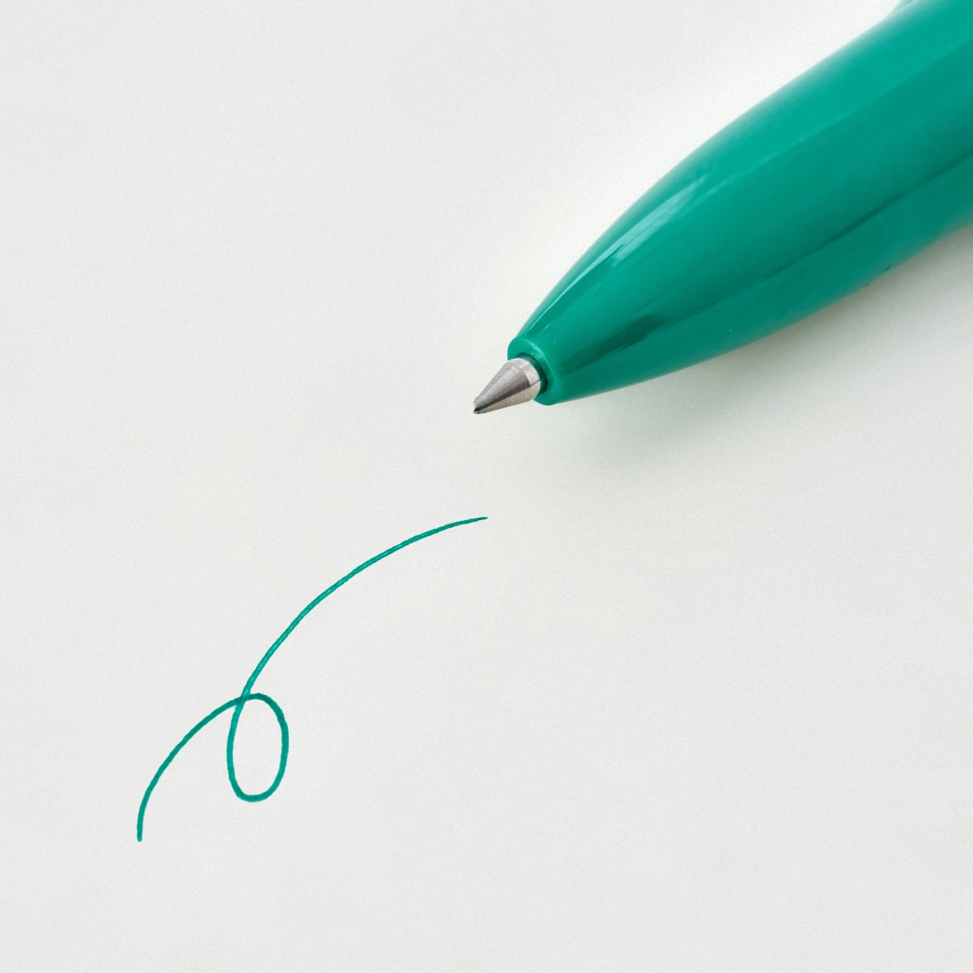 Compact Gel Ink Ballpoint Pen Cap Type 0.5 mm - Green - Image 2