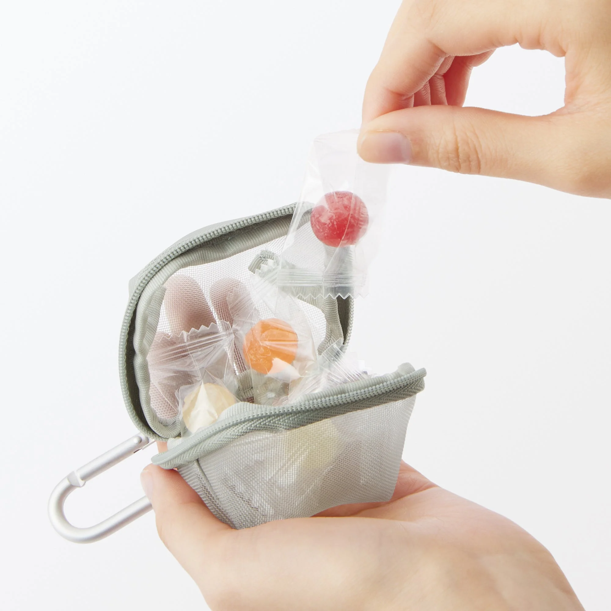 Nylon Mesh Compact Pouch - Image 7