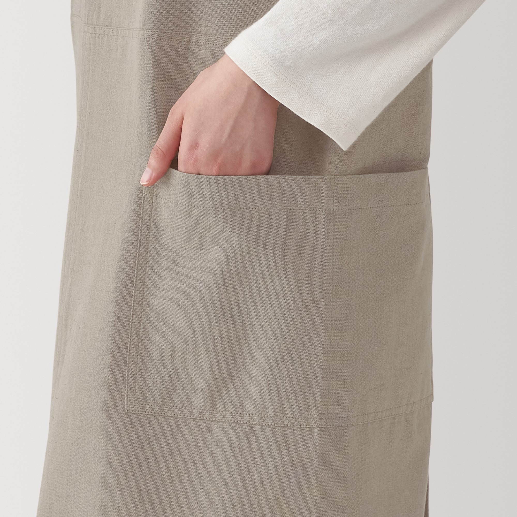 Plain Weave Cotton Shoulder Strap Apron - L-XL - Image 5