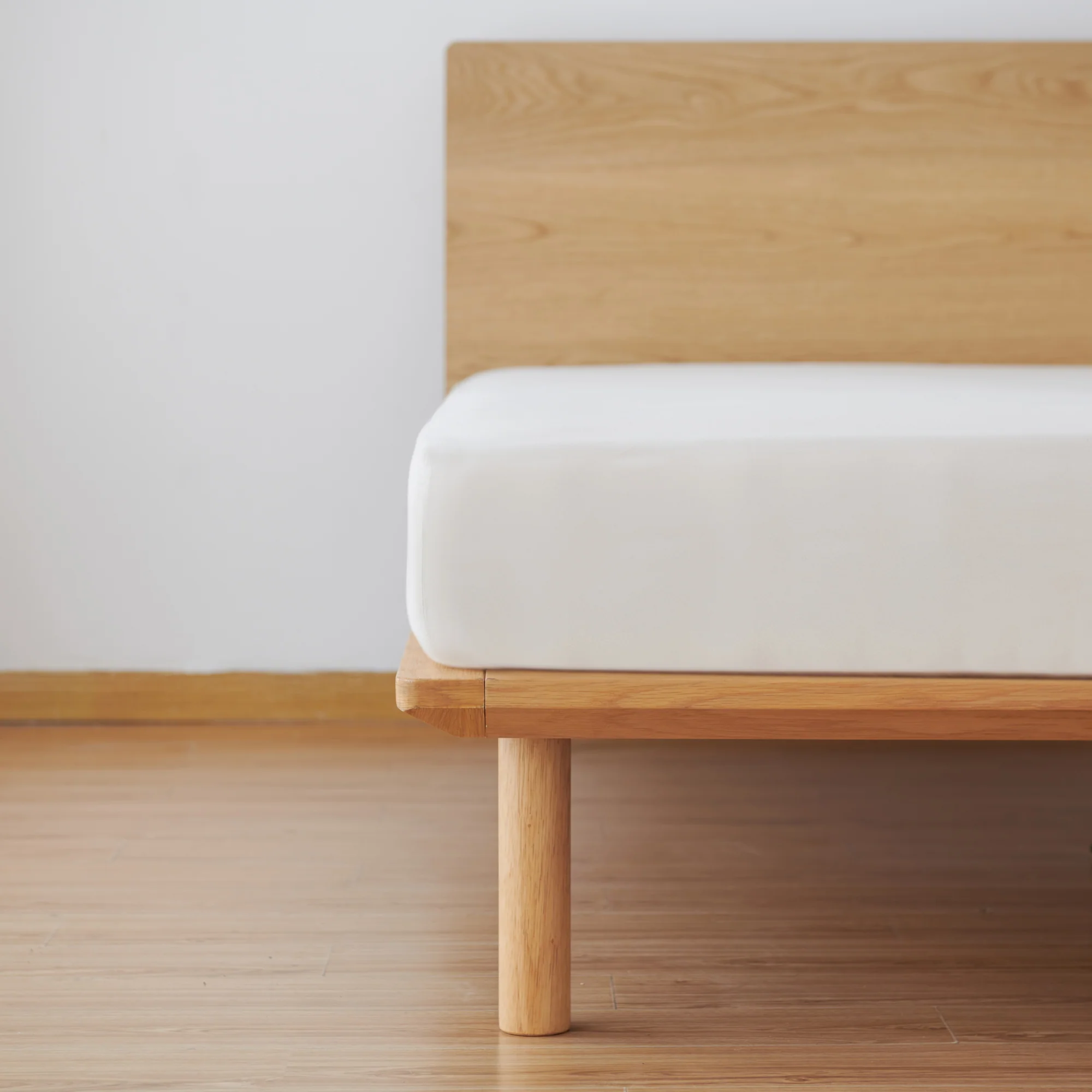 M8 Legs for Pocket Coil Mattress with Attachable Legs - Image 11