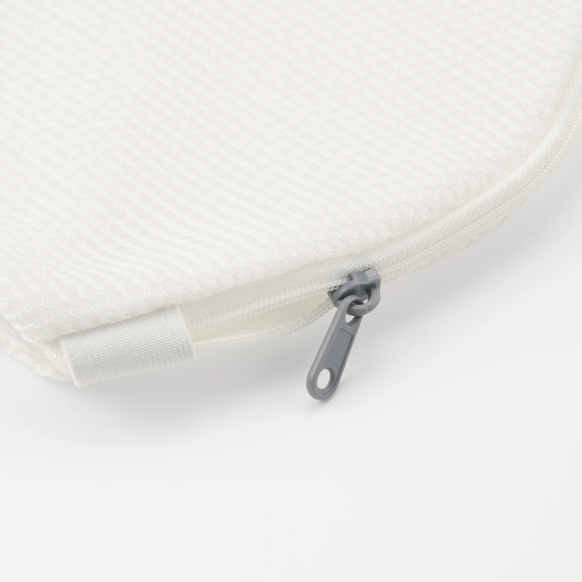 Polyester Cushion Mesh Laundry Net - Image 3
