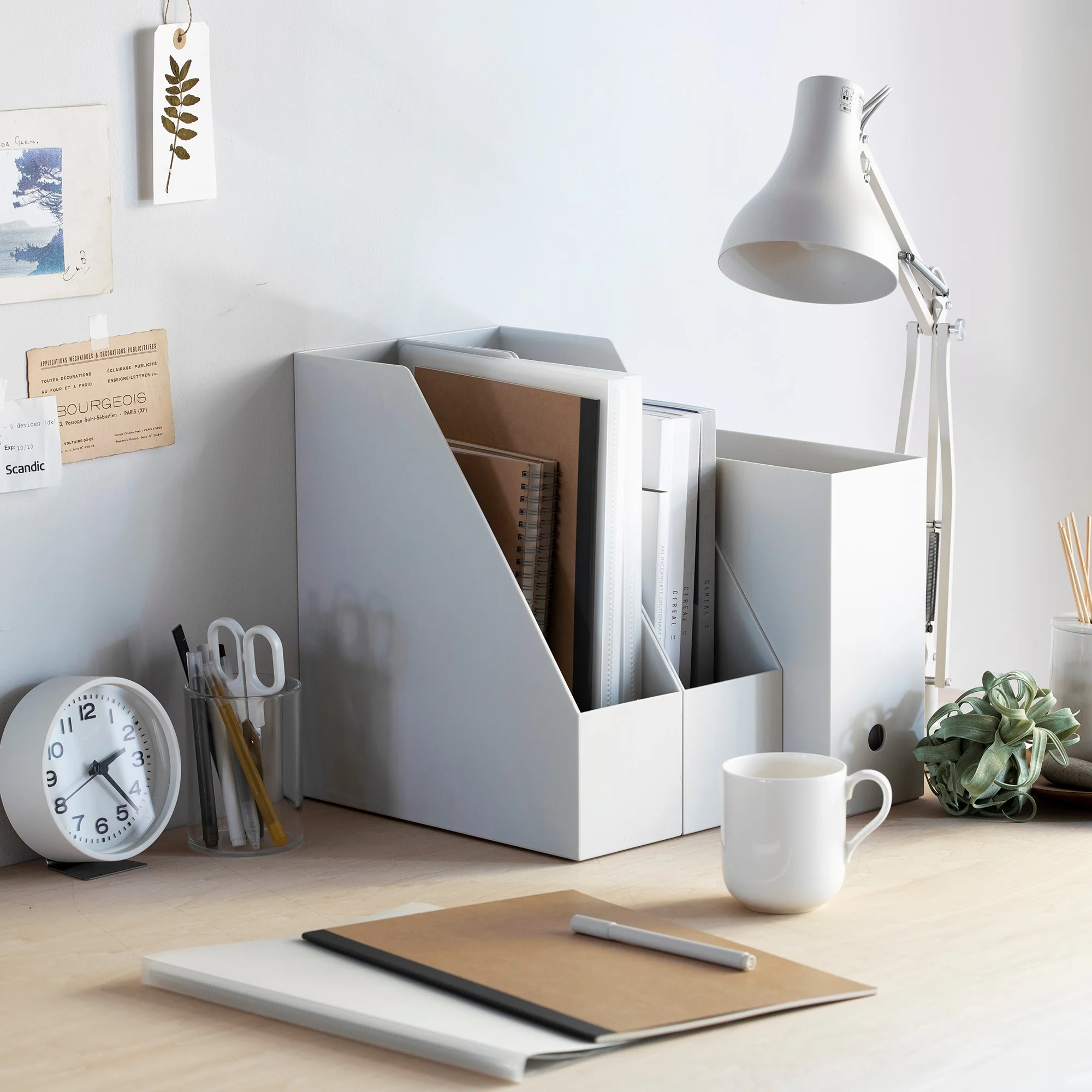Polypropylene Magazine File Holder - Image 6