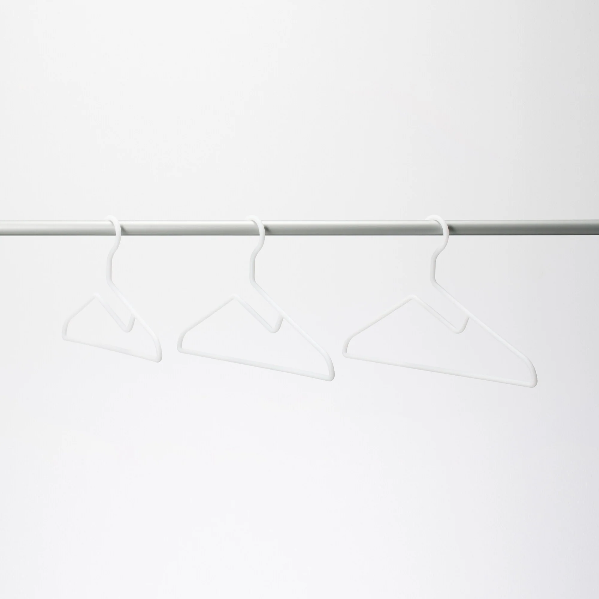 Polypropylene Laundry Hanger (3 Pack) - Image 15