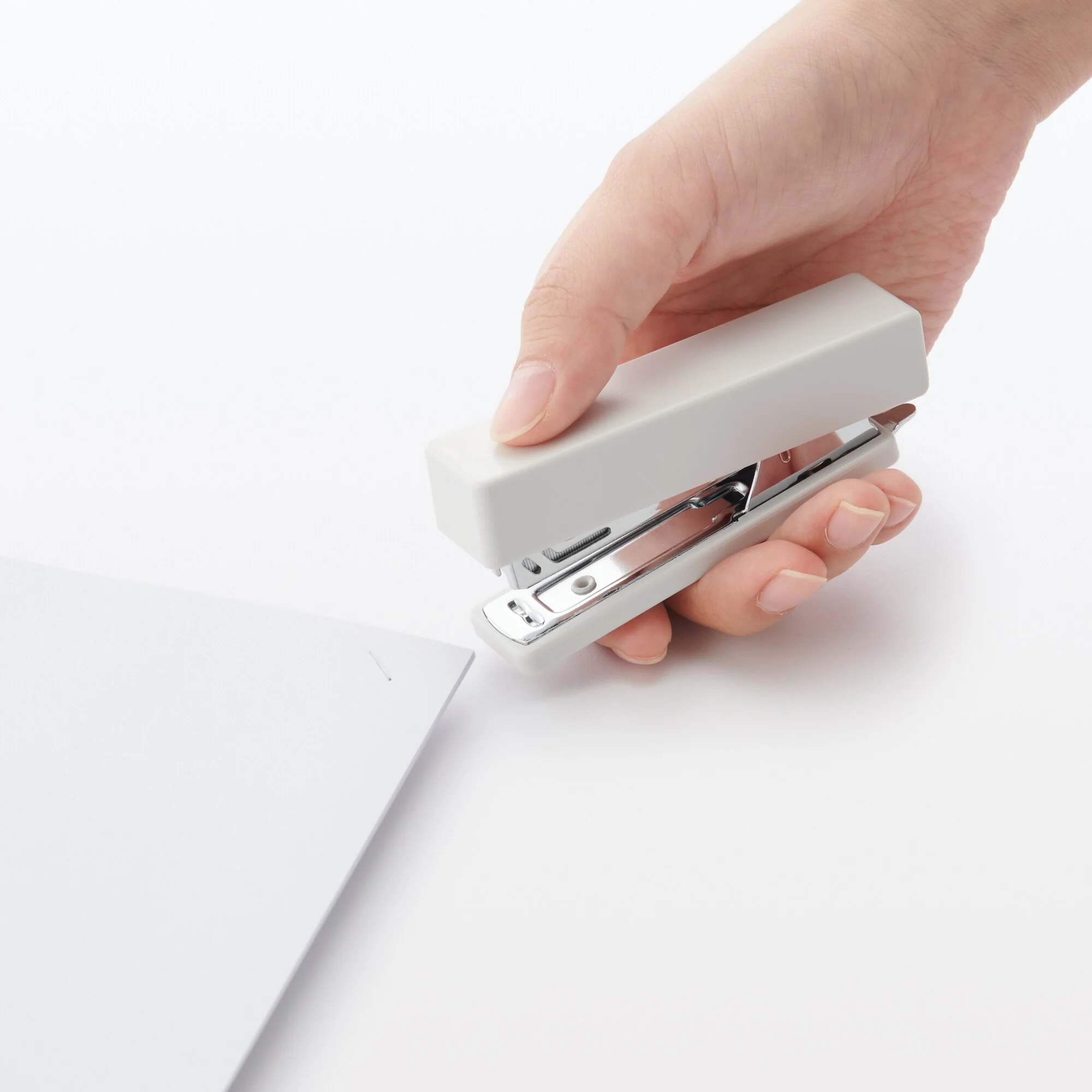 Portable Stapler - Image 6