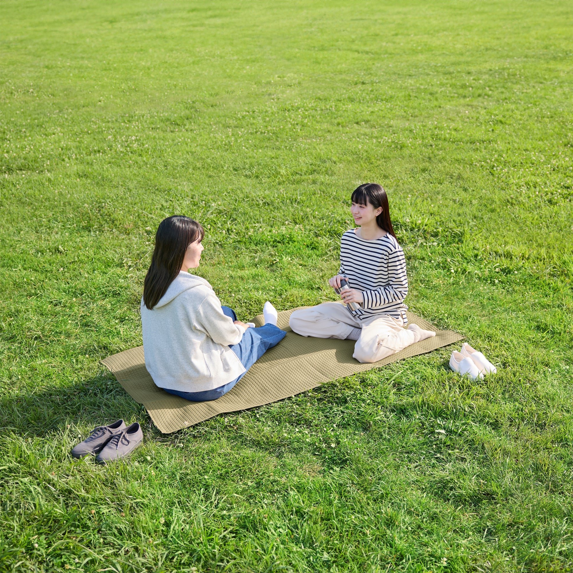 Quilted Picnic Blanket (35.4 x 70.9") - Image 14