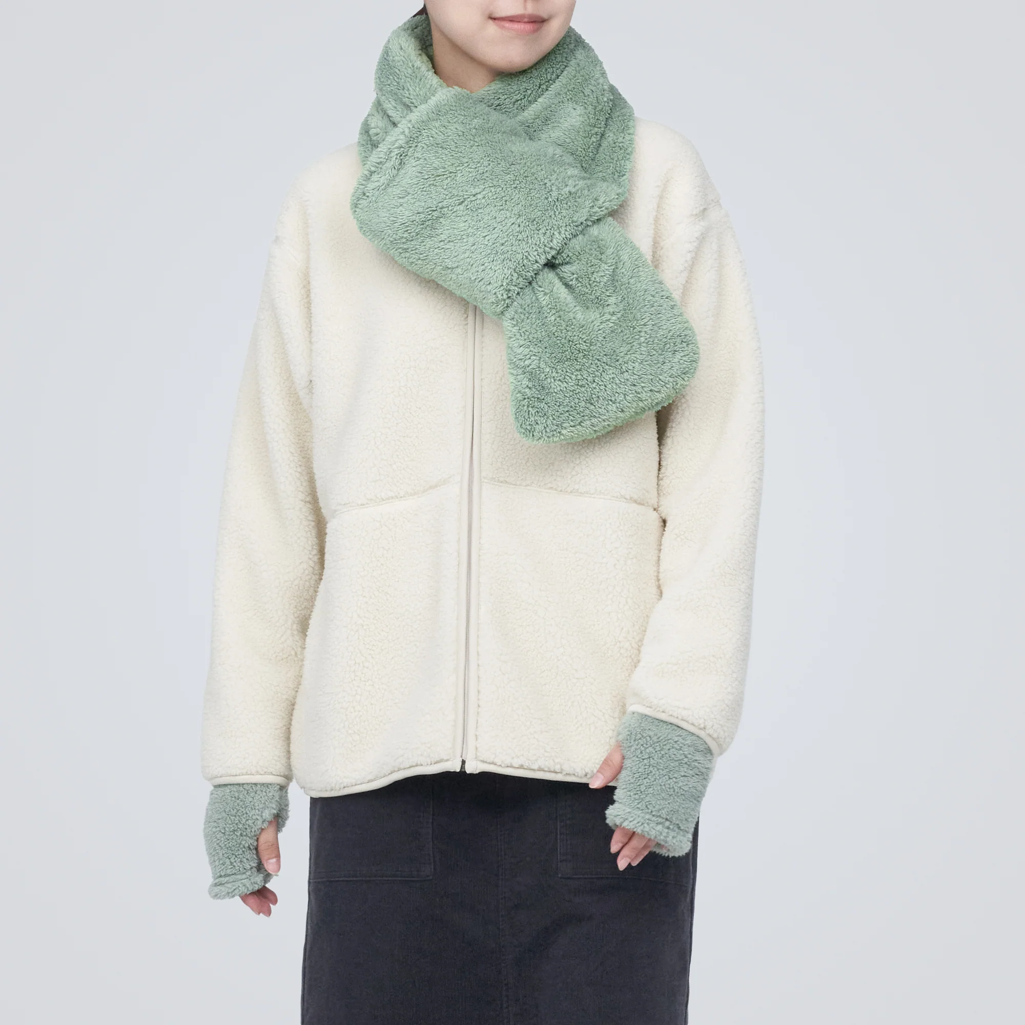 Recycled Polyester Boa Pocketable Stole - Image 17