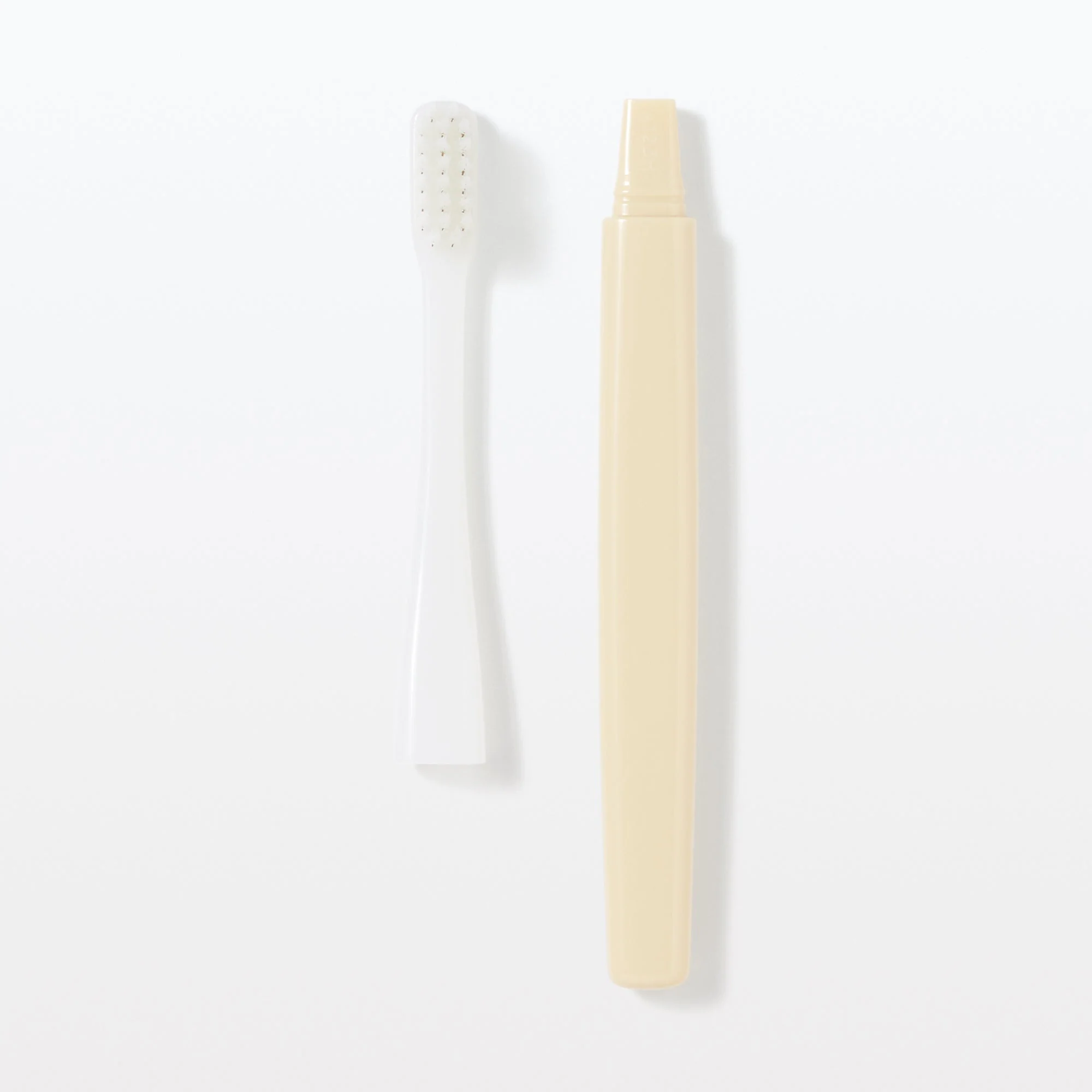 Replaceable Head Medium Toothbrush - Yellow - Image 2