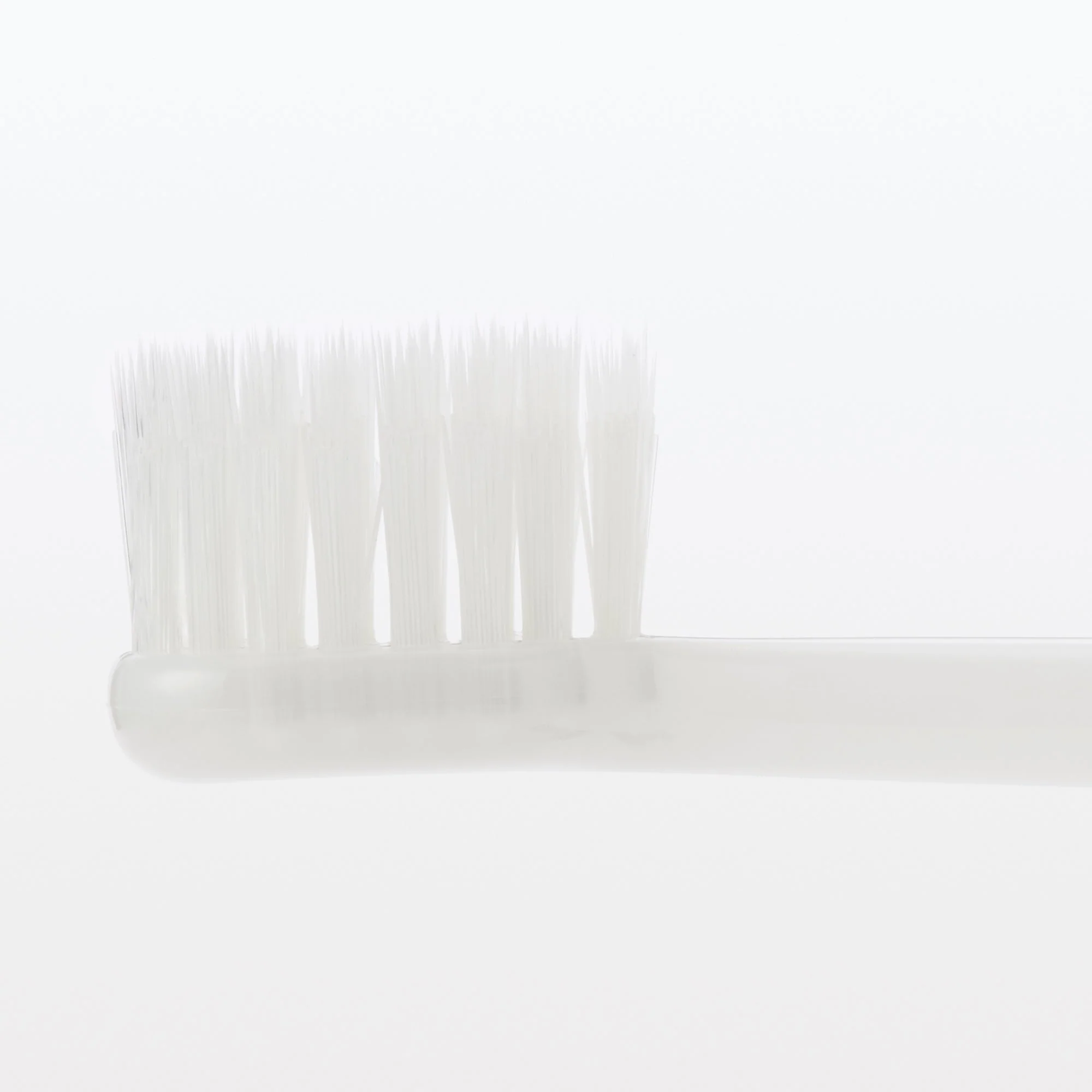 Replacement Toothbrush Wide Head - Medium (2 Pack) - Image 2