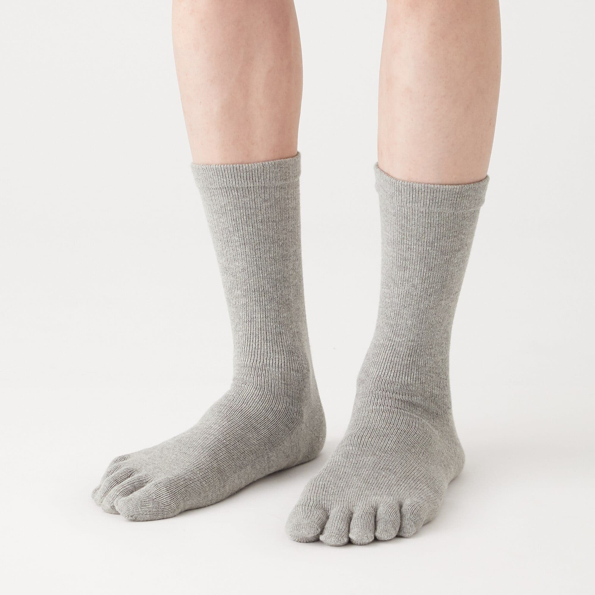 Right Angle 5 Toe Socks - Image 3