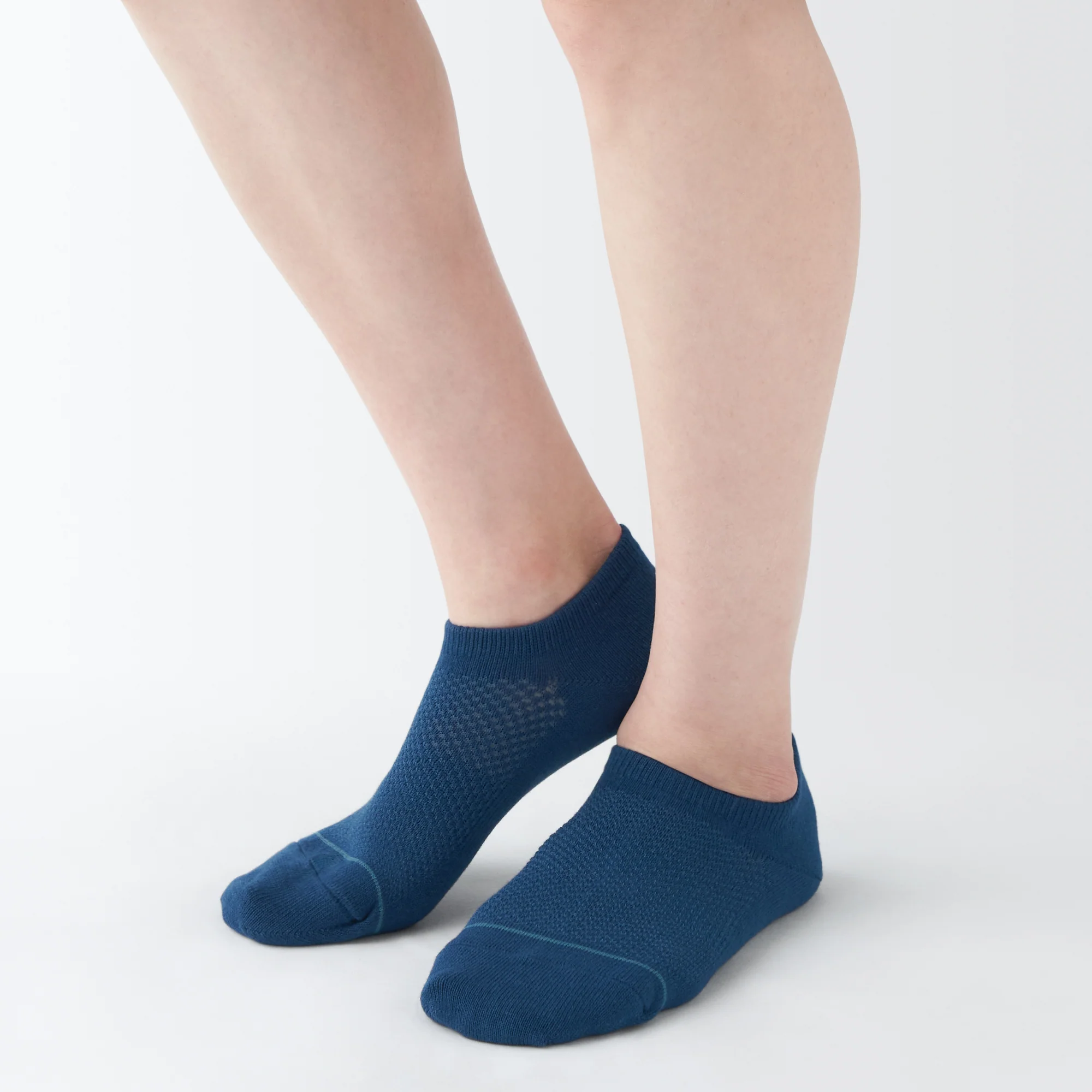 Right Angle Breathable Mesh Sneaker Socks - Image 15