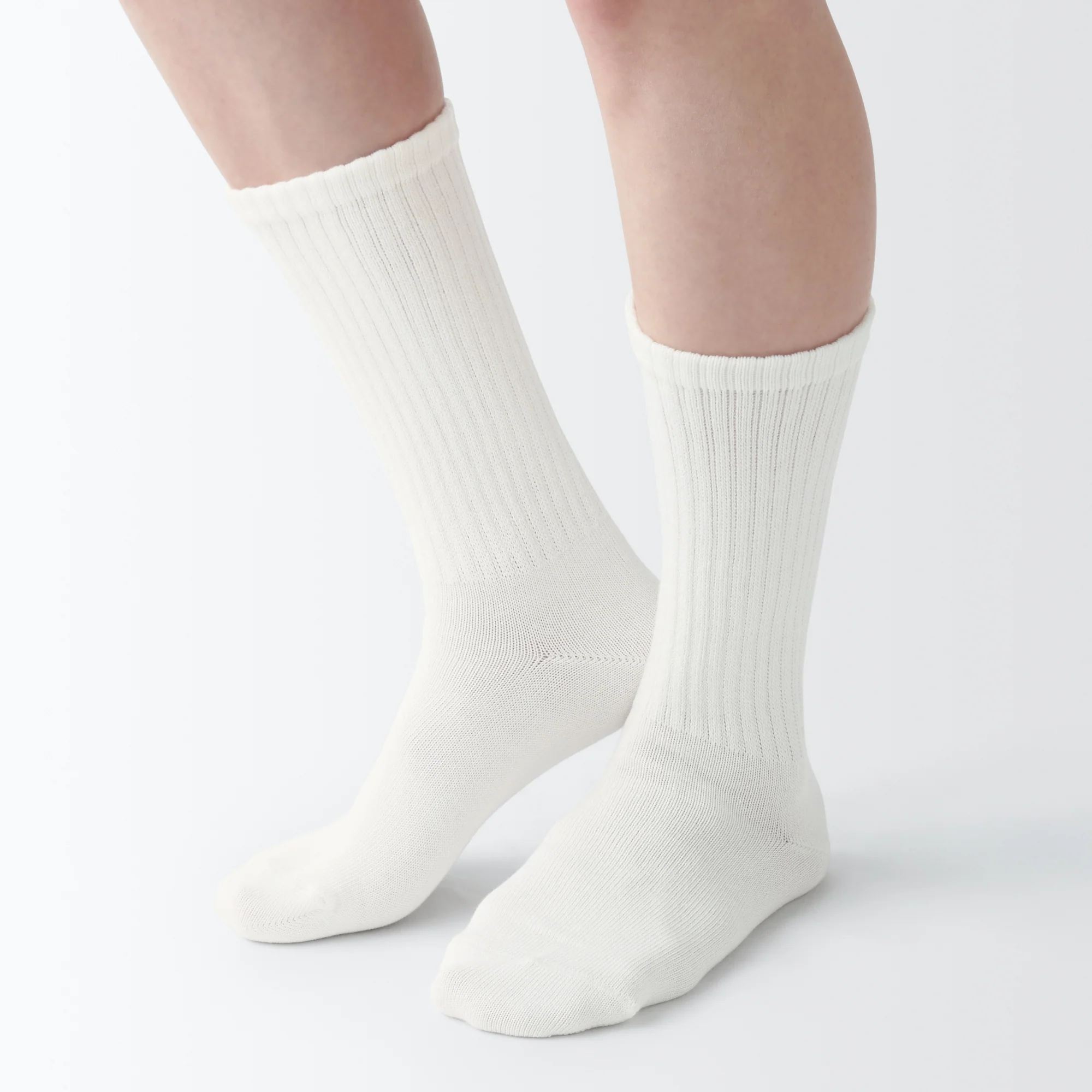 Right Angle Loose Top Loose Fit Socks - Image 5