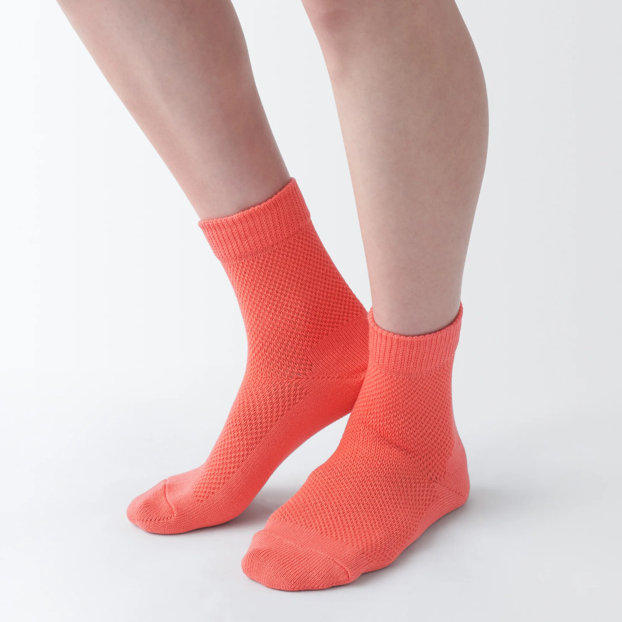 Right Angle Loose Top Loose Mesh Socks - Image 3