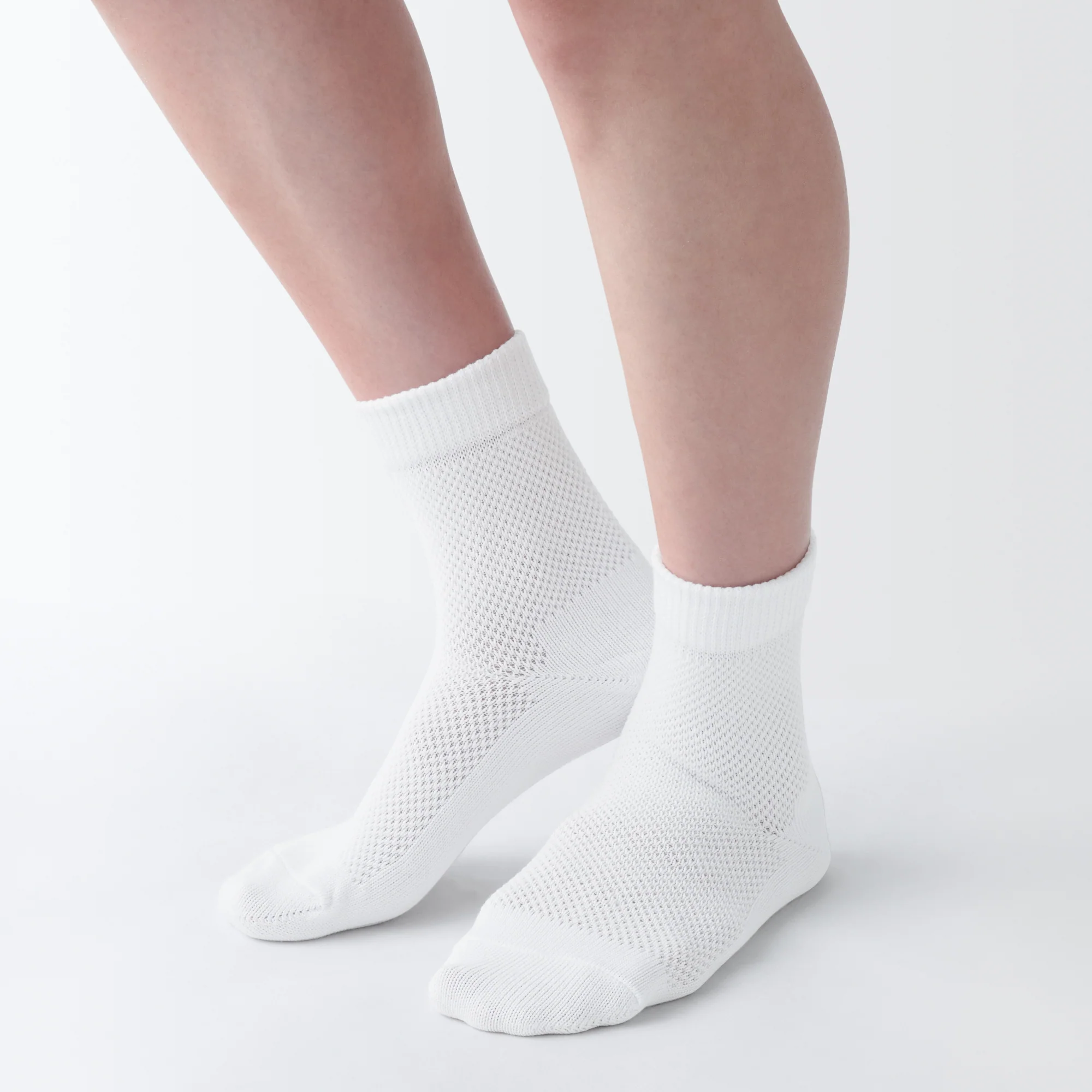 Right Angle Loose Top Loose Mesh Socks - Image 5