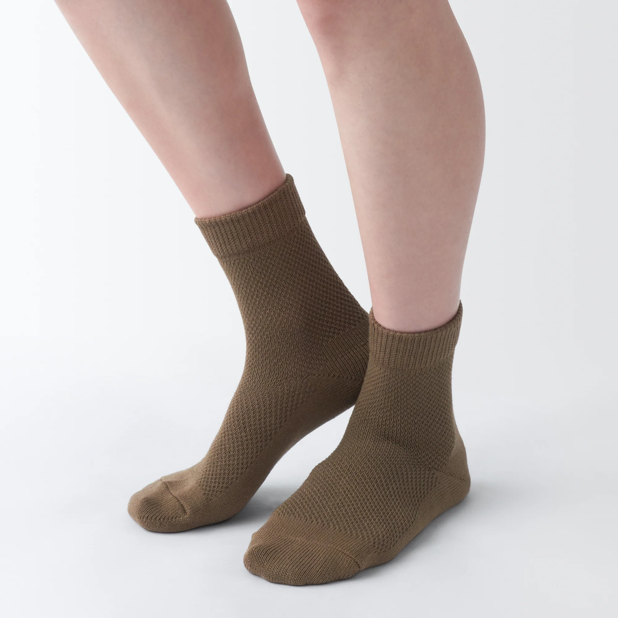 Right Angle Loose Top Loose Mesh Socks - Image 9