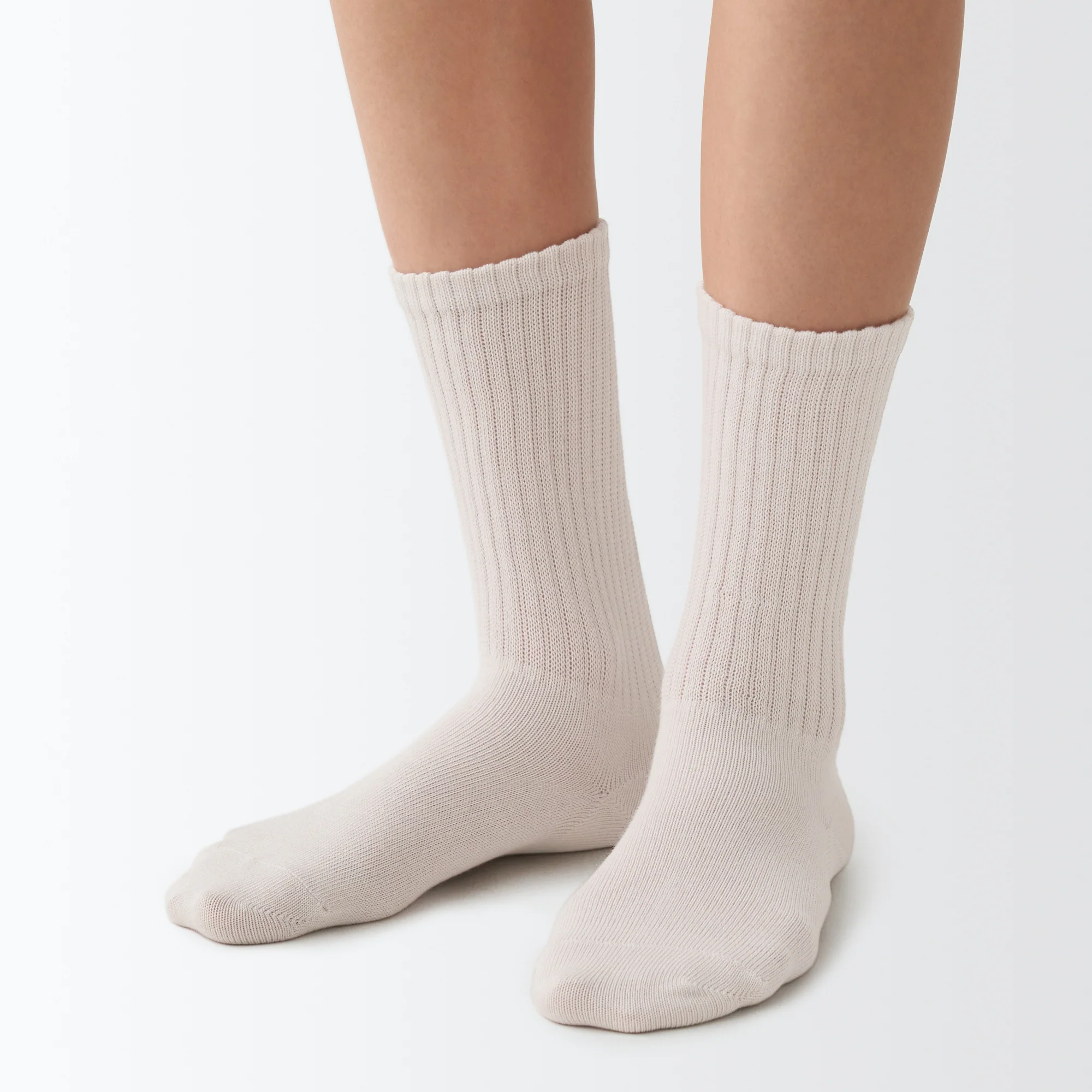 Right Angle No Elastic Loose Fit Socks