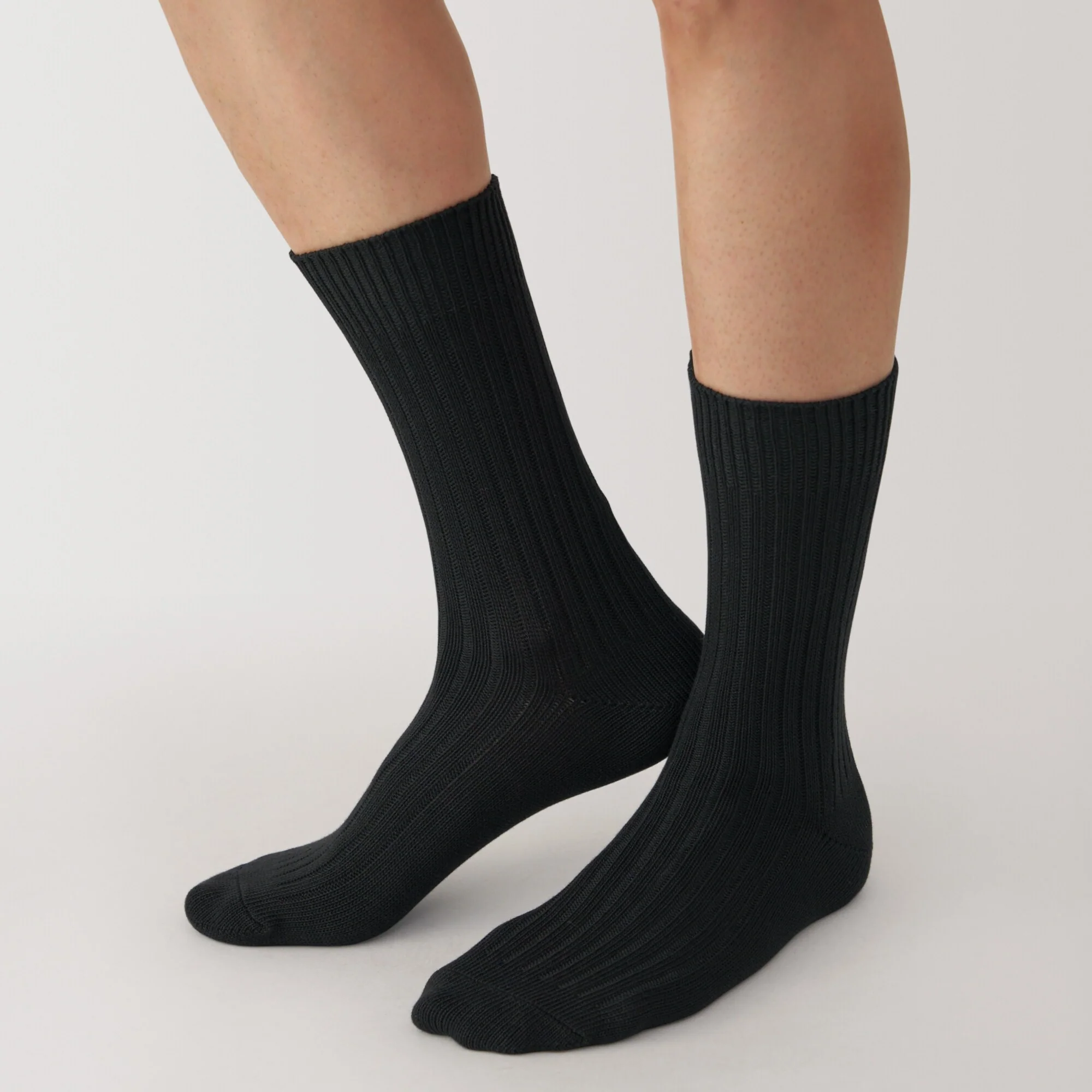Right Angle Ribbed Thick Socks - Image 5