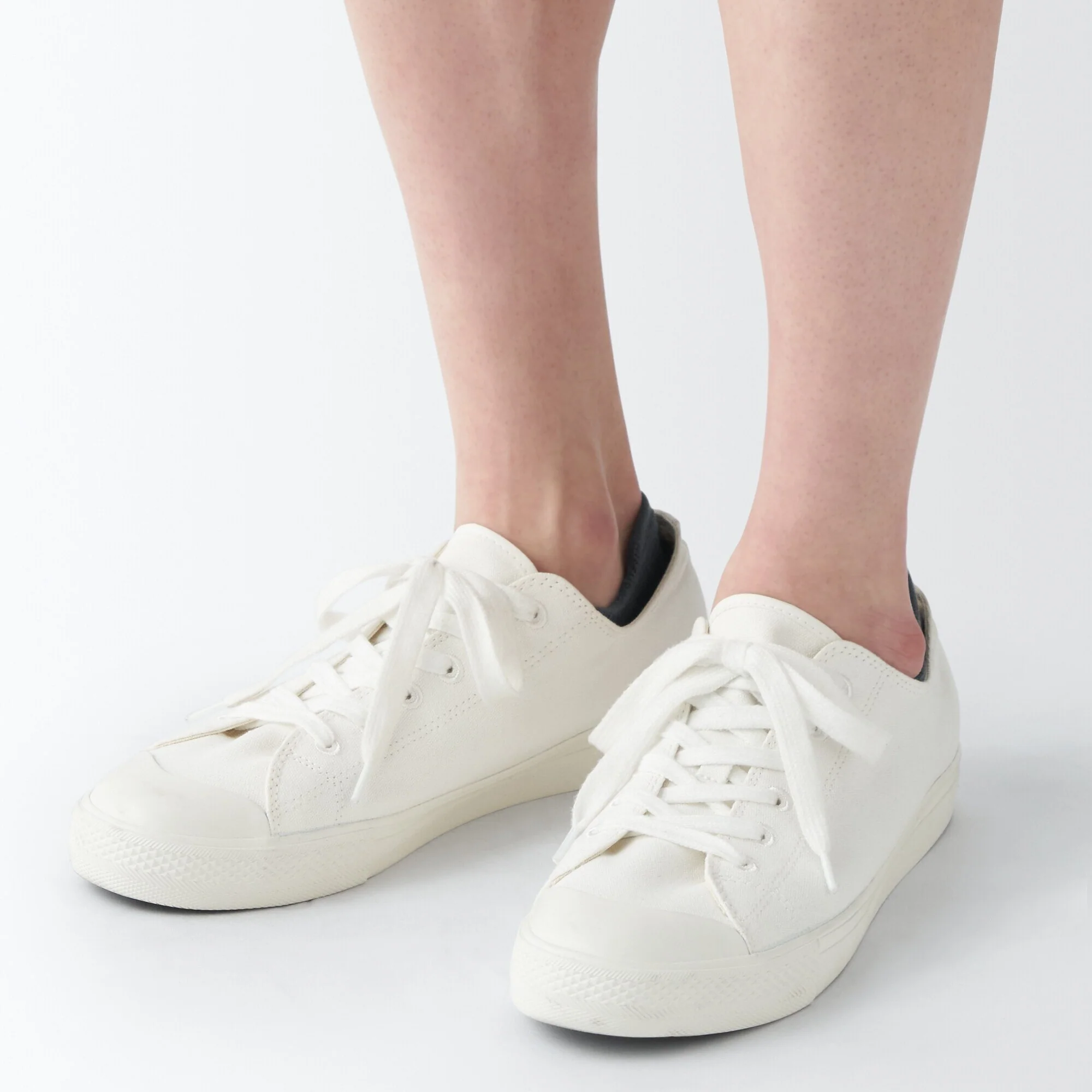 Right Angle Sneaker Socks with Tabs - Image 10