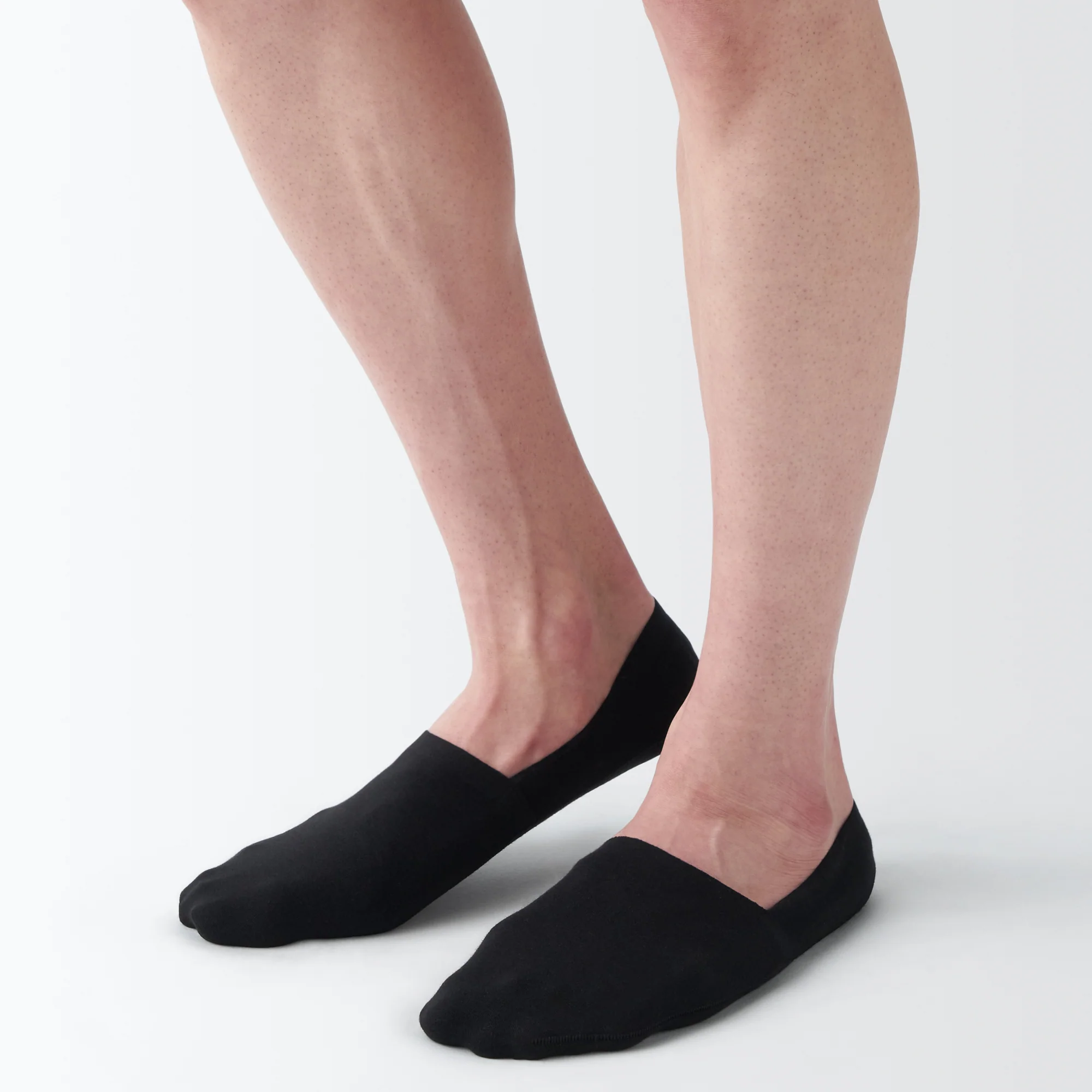 Seamless Toe High Cut No-Show Socks with Heel Grip - Image 15
