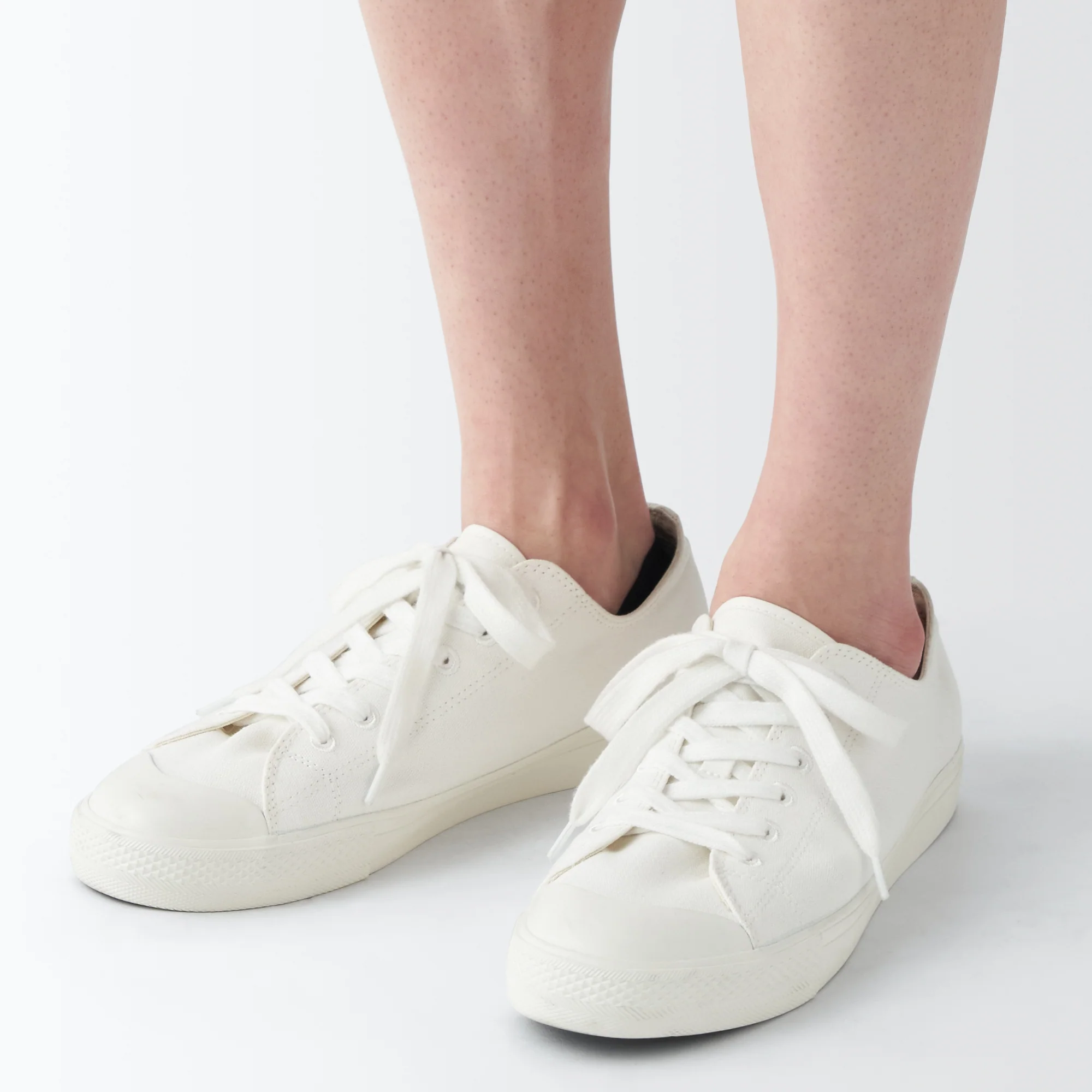 Seamless Toe High Cut No-Show Socks with Heel Grip - Image 16