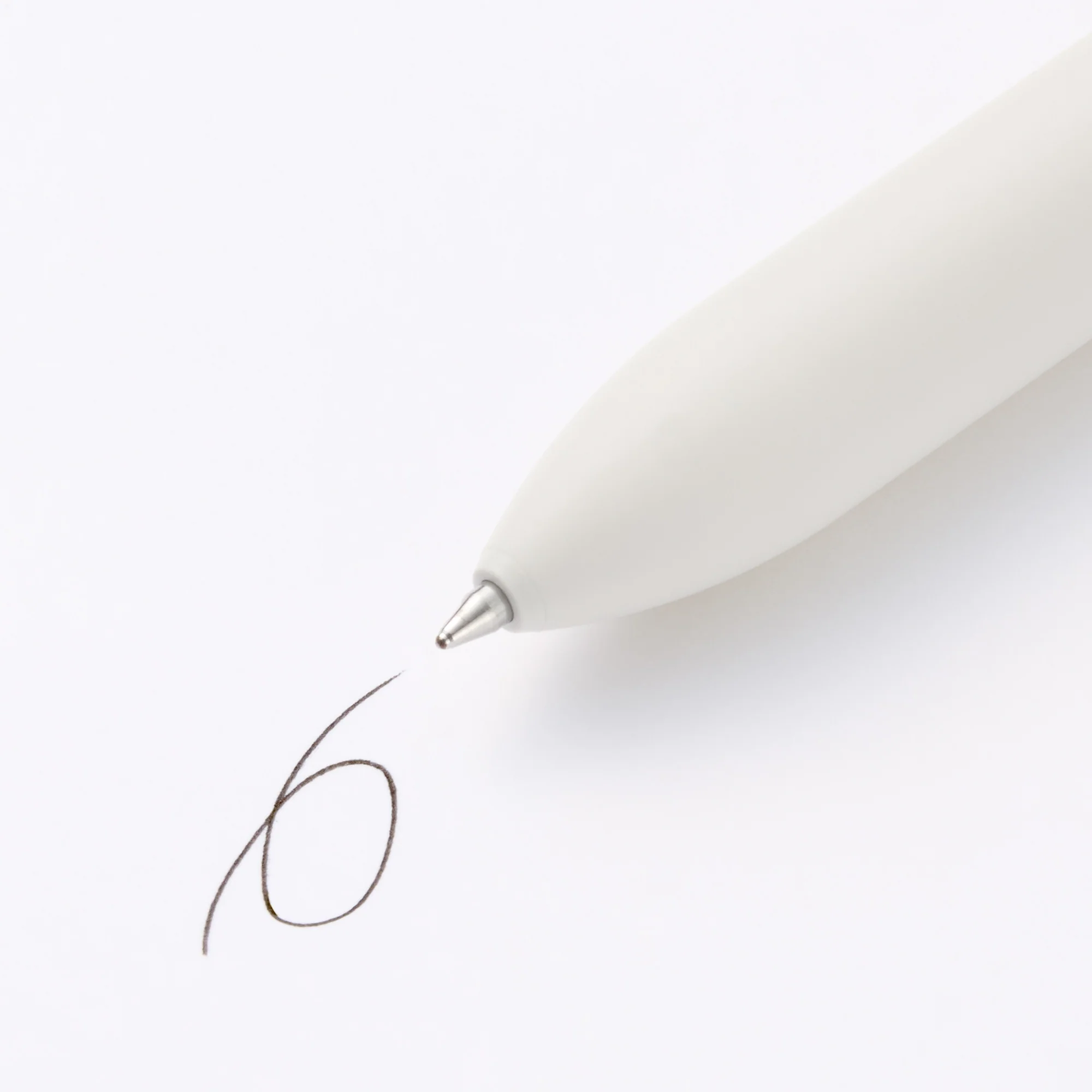 Smooth Oil Ink 4-Color Ballpoint Pen 0.7 mm - Image 3