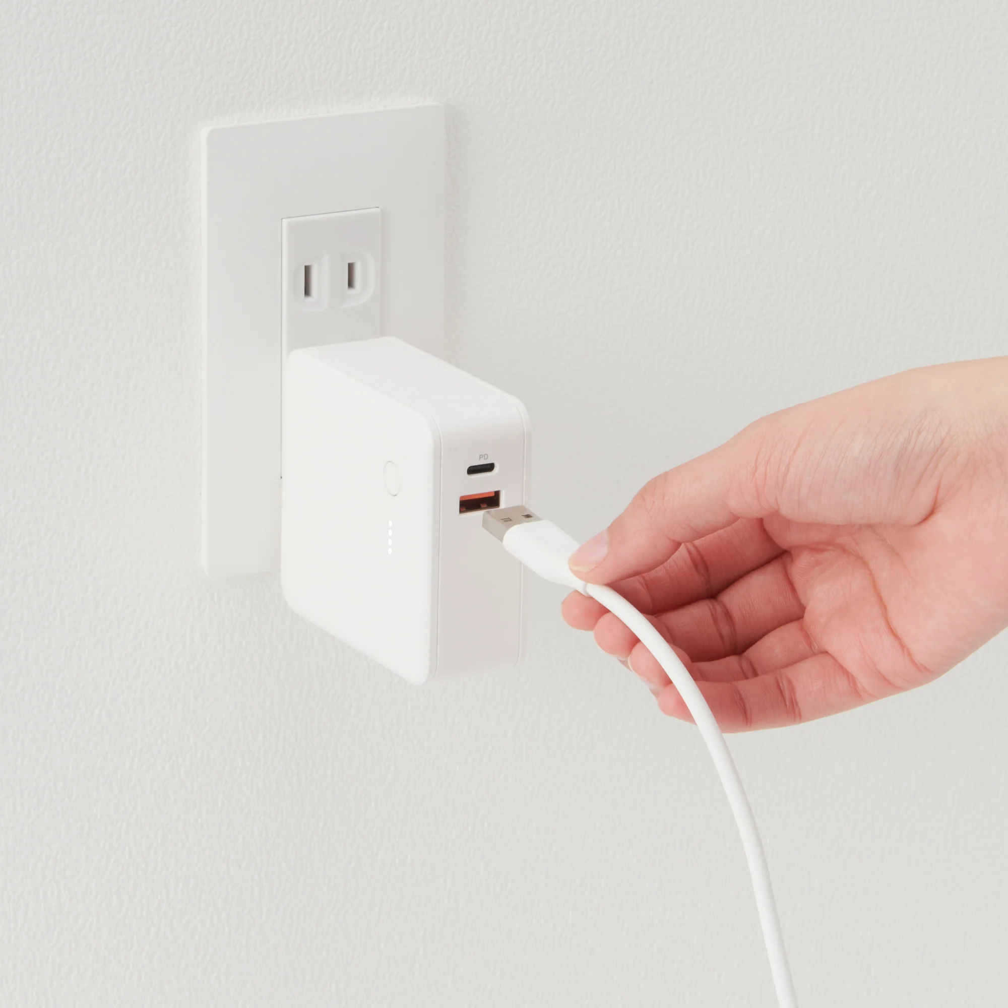 Soft and Tangle-free USB Cable - A to Lightning - White - Image 4