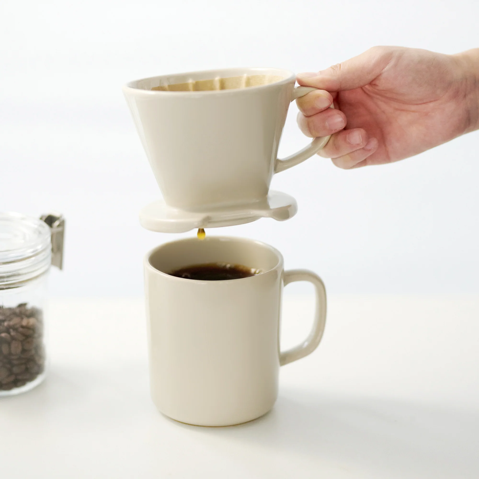 Stoneware Coffee Dripper - Gray Beige - Image 9