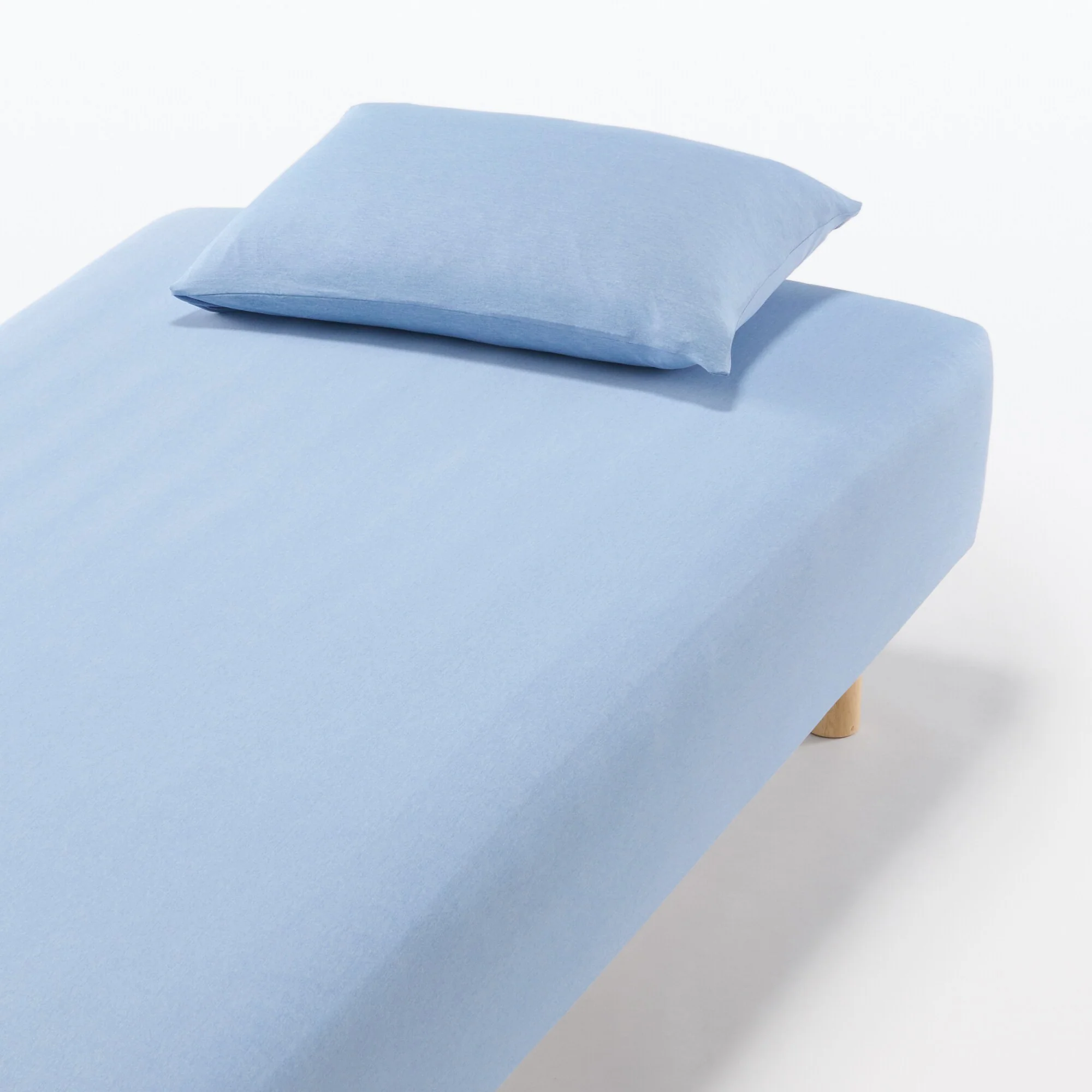 Stretchable Cool Touch Fitted Sheet - Image 10