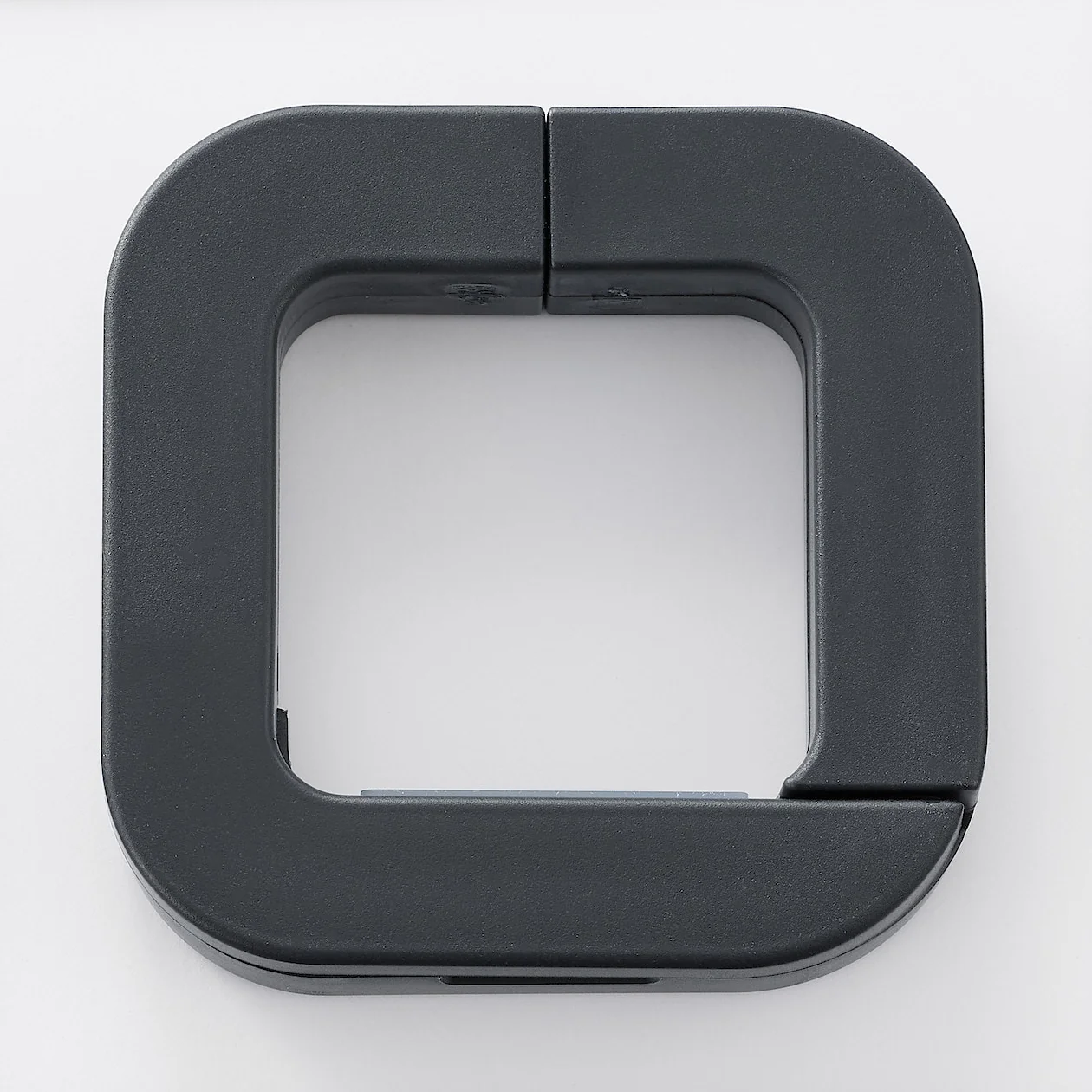 Travel Bag Hanger - Image 13