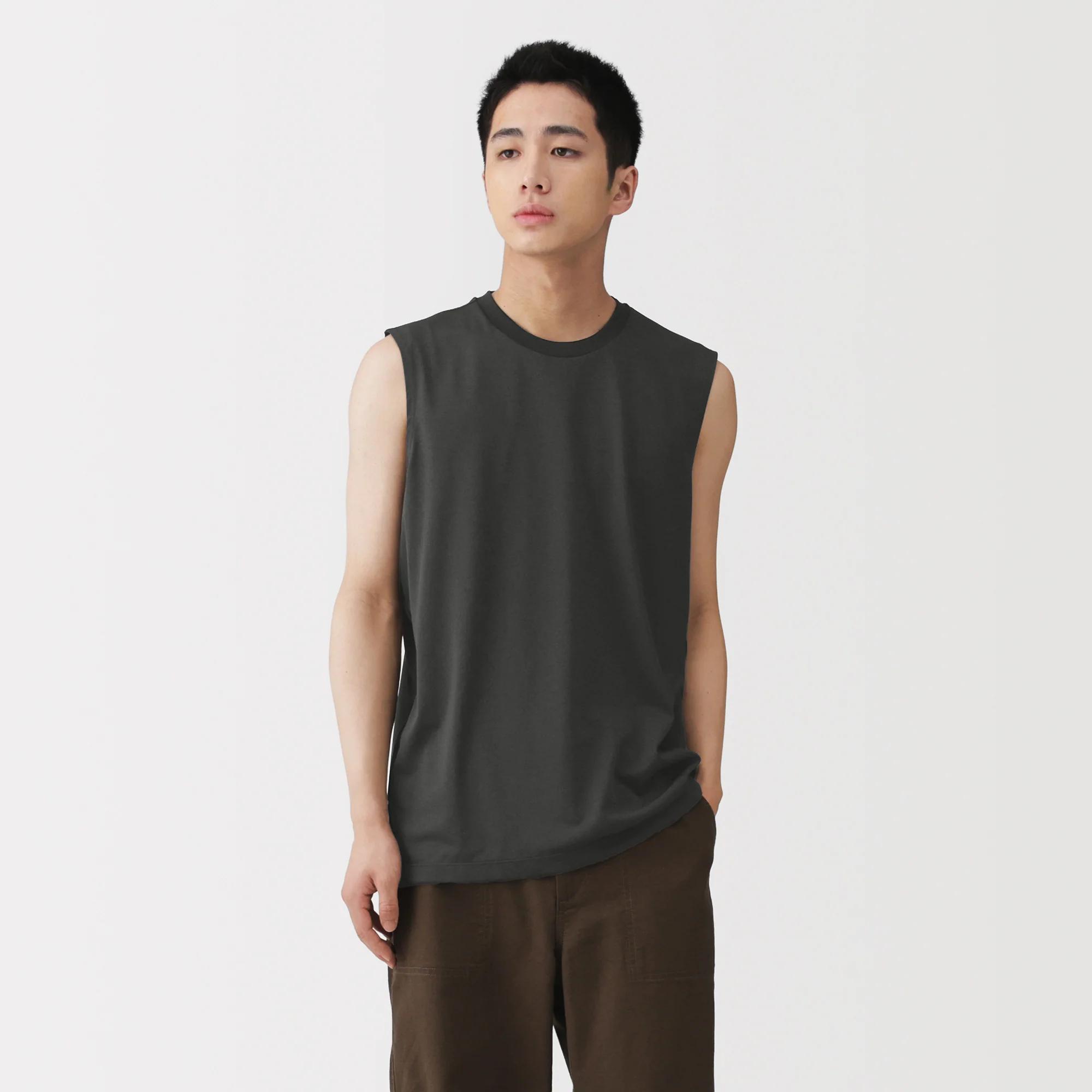 UV Protection Sleeveless T-Shirt - Image 10