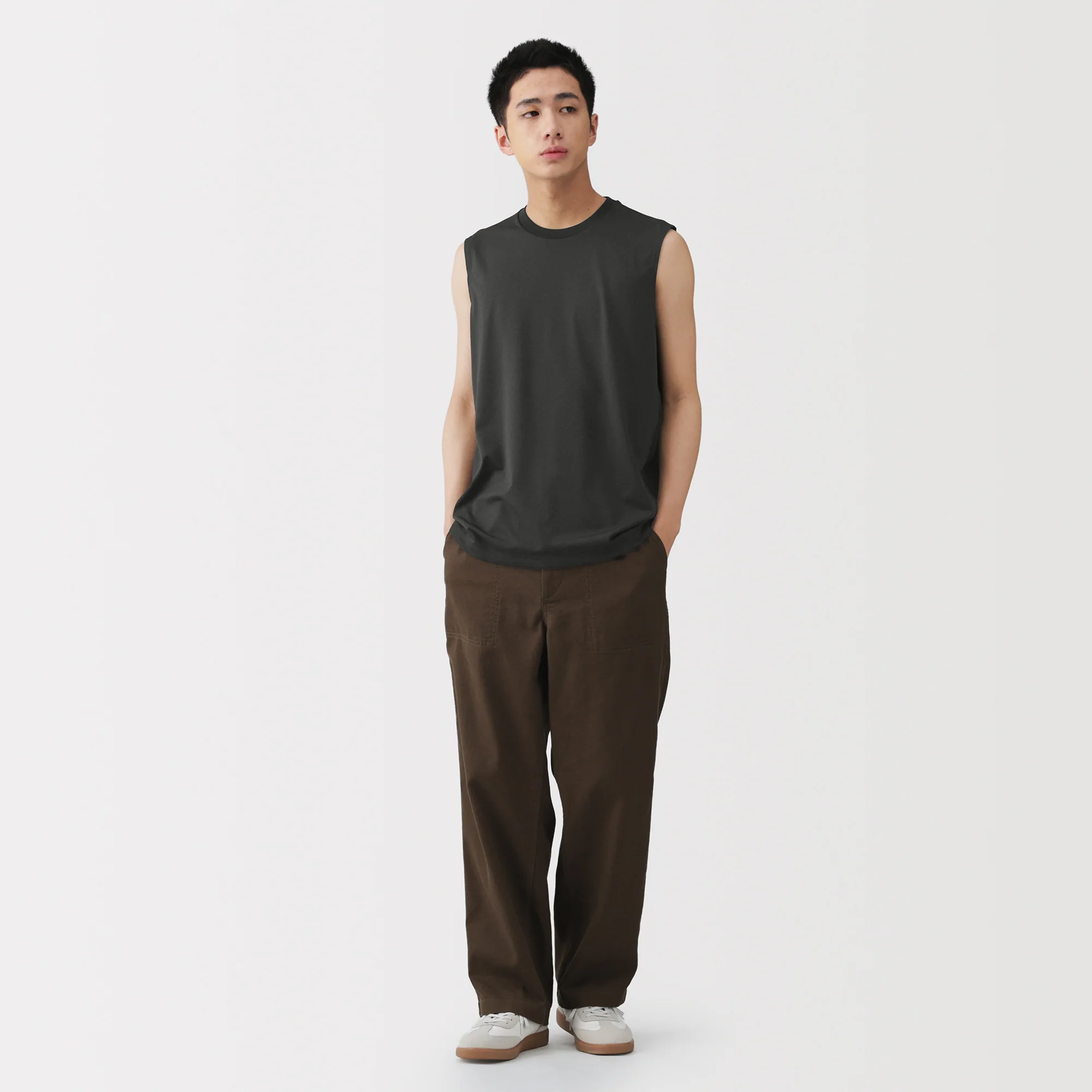 UV Protection Sleeveless T-Shirt - Image 11