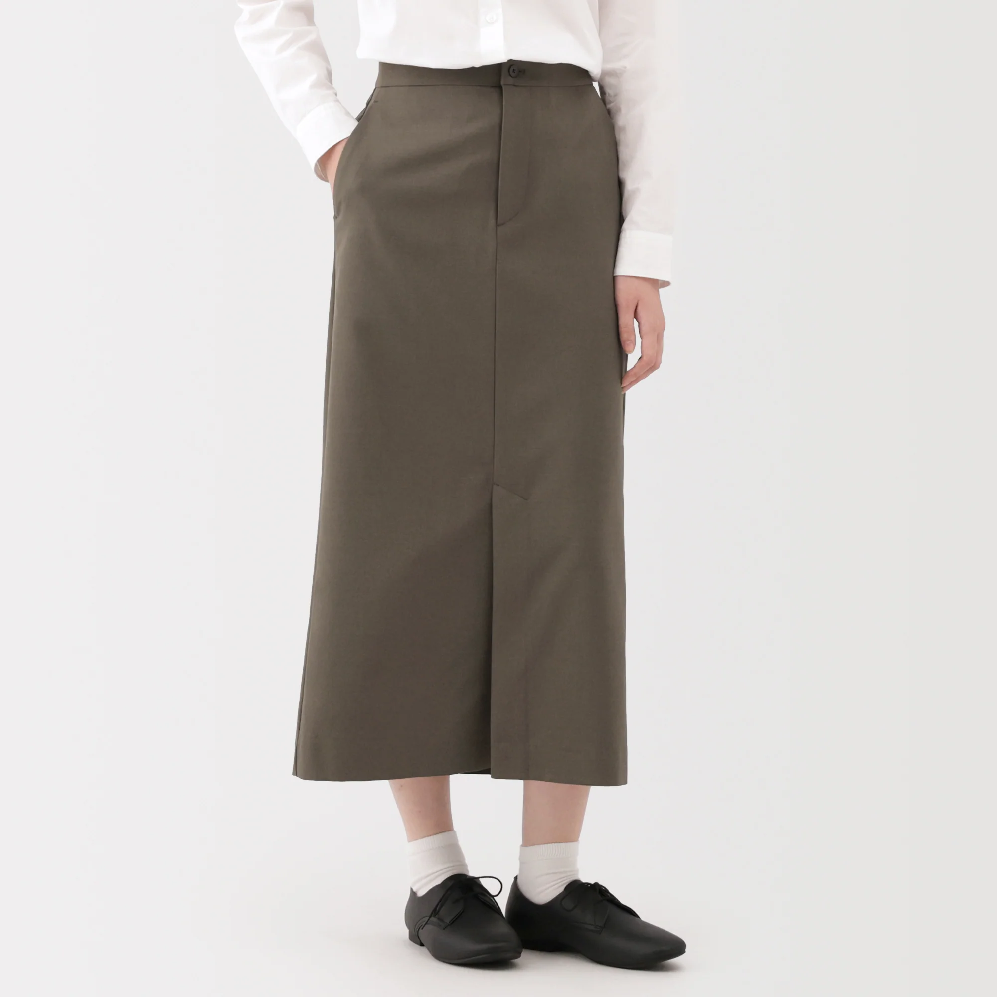 Water Repellent Straight Skirt - Image 27