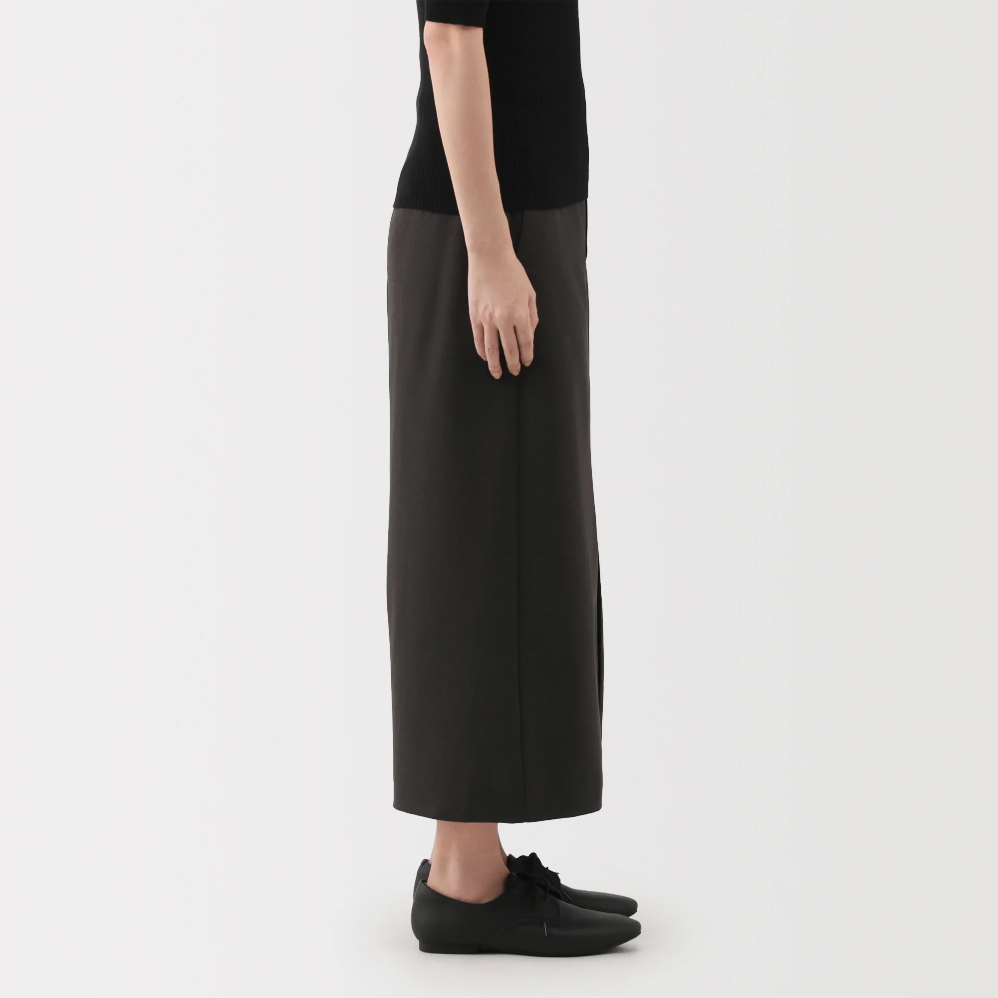 Water Repellent Straight Skirt - Image 5