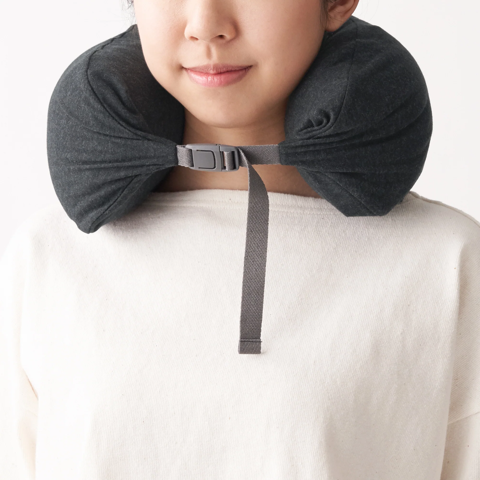 Well-Fitted Neck Cushion Melange Black