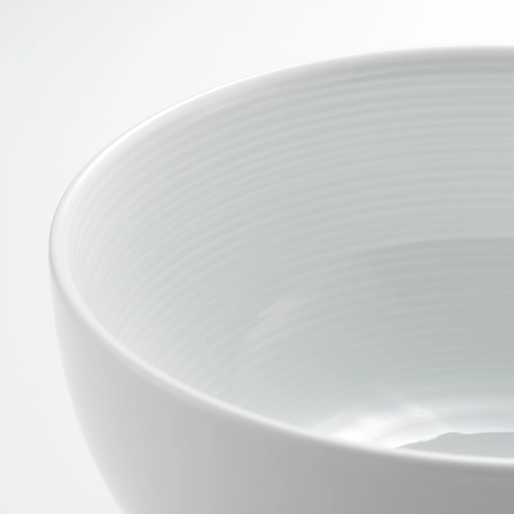 White Porcelain Donburi Bowl - Image 11