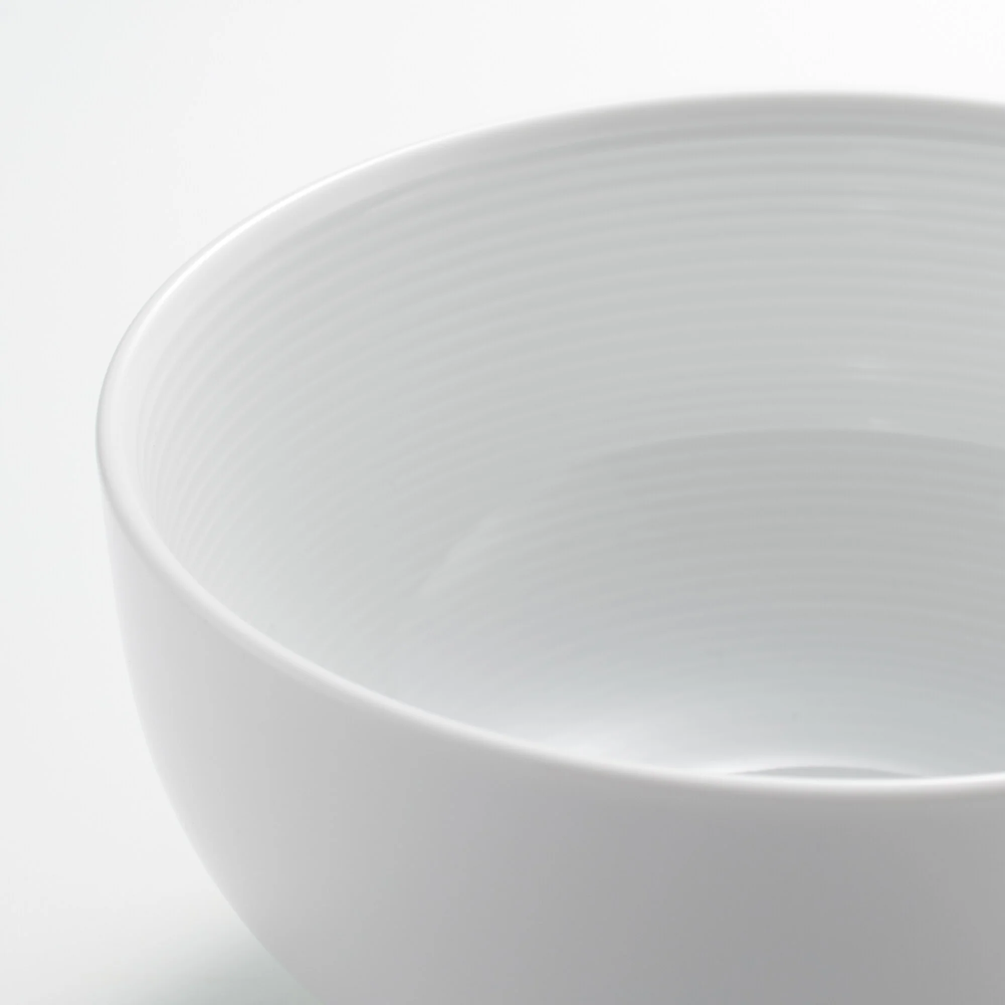 White Porcelain Donburi Bowl - Image 6