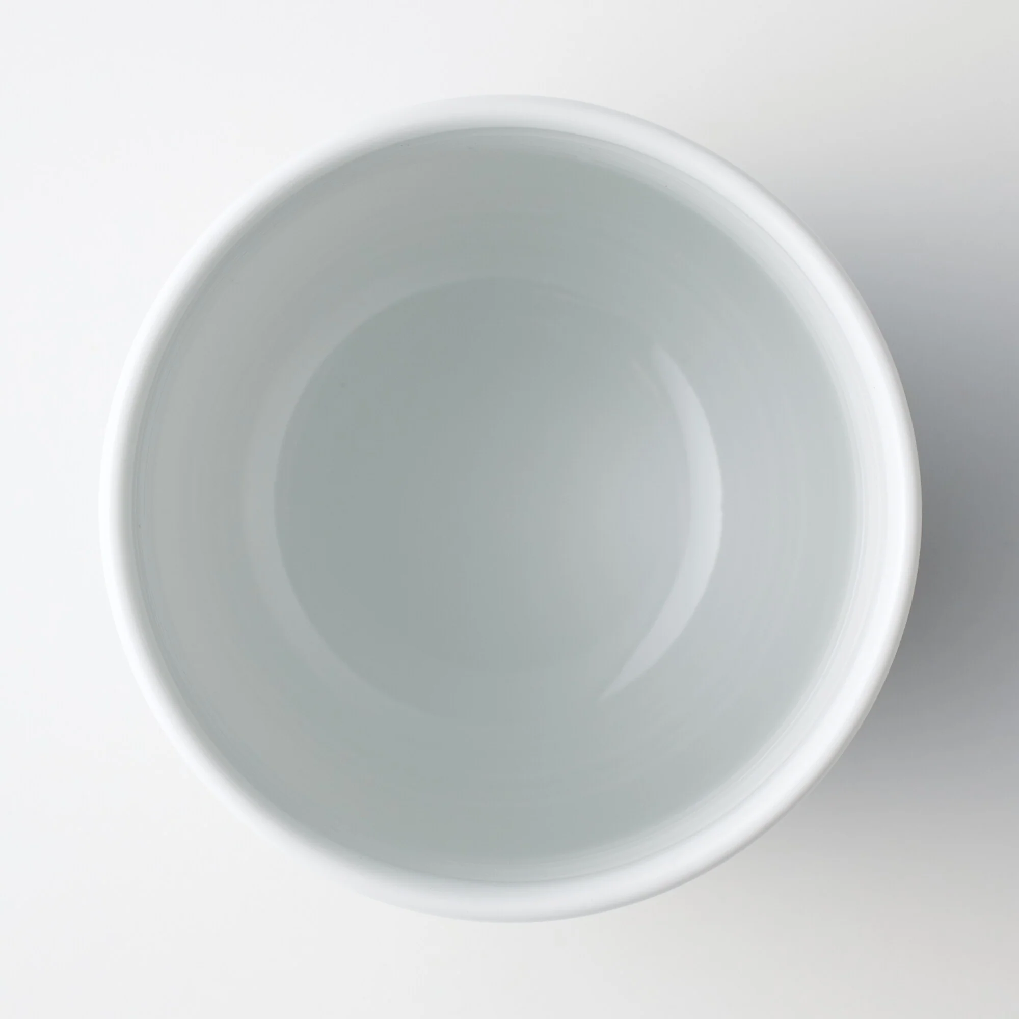 White Porcelain Yunomi Teacup - Image 3