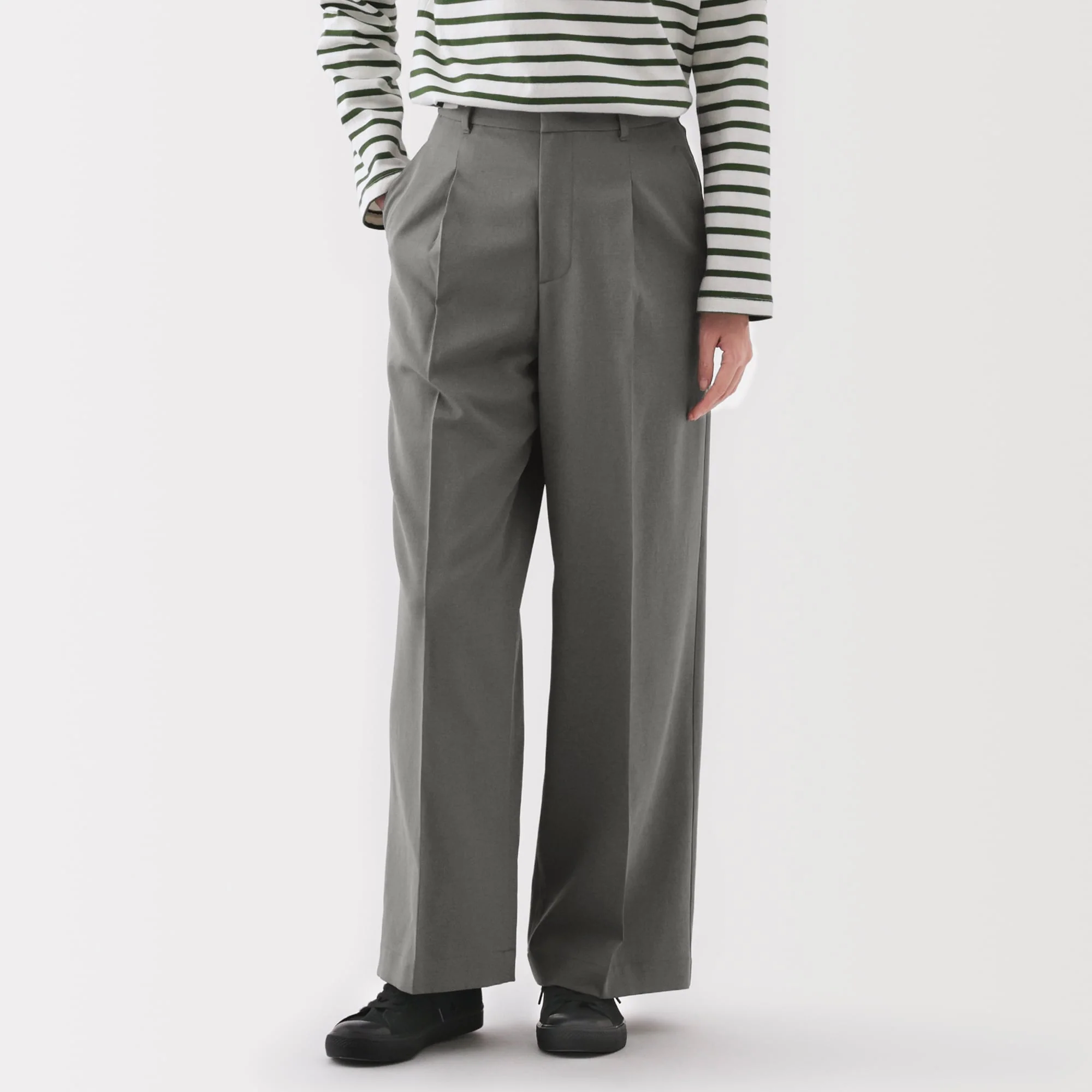 Women's Water Repellent Pleated Straight Pants