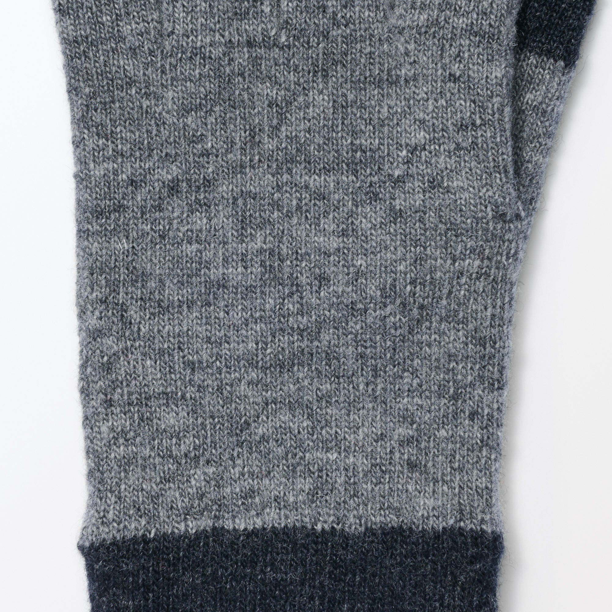 Wool Blend Touchscreen Bicolor Gloves - Image 11