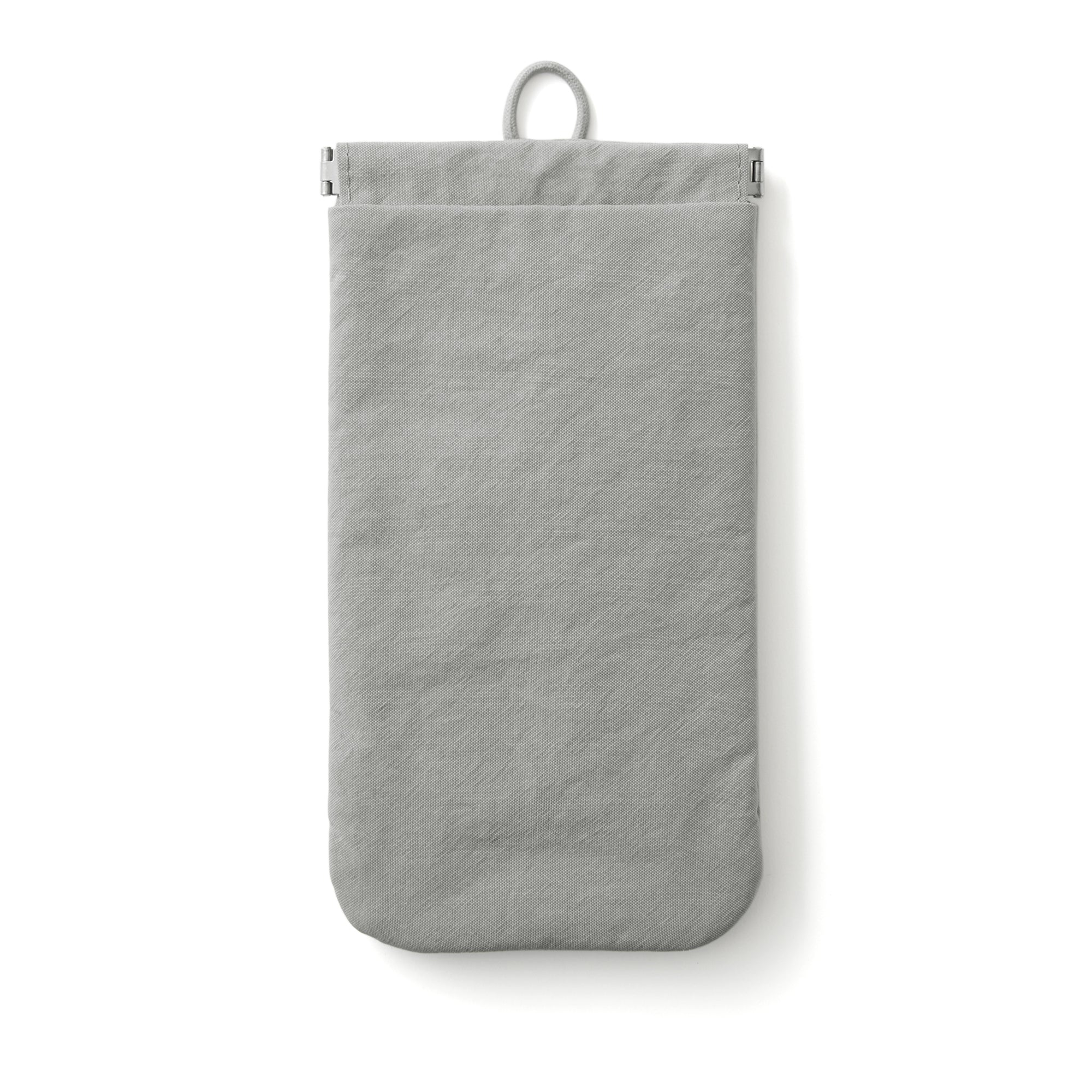 Wrinkled Nylon Self-Closing Flat Pouch - Medium