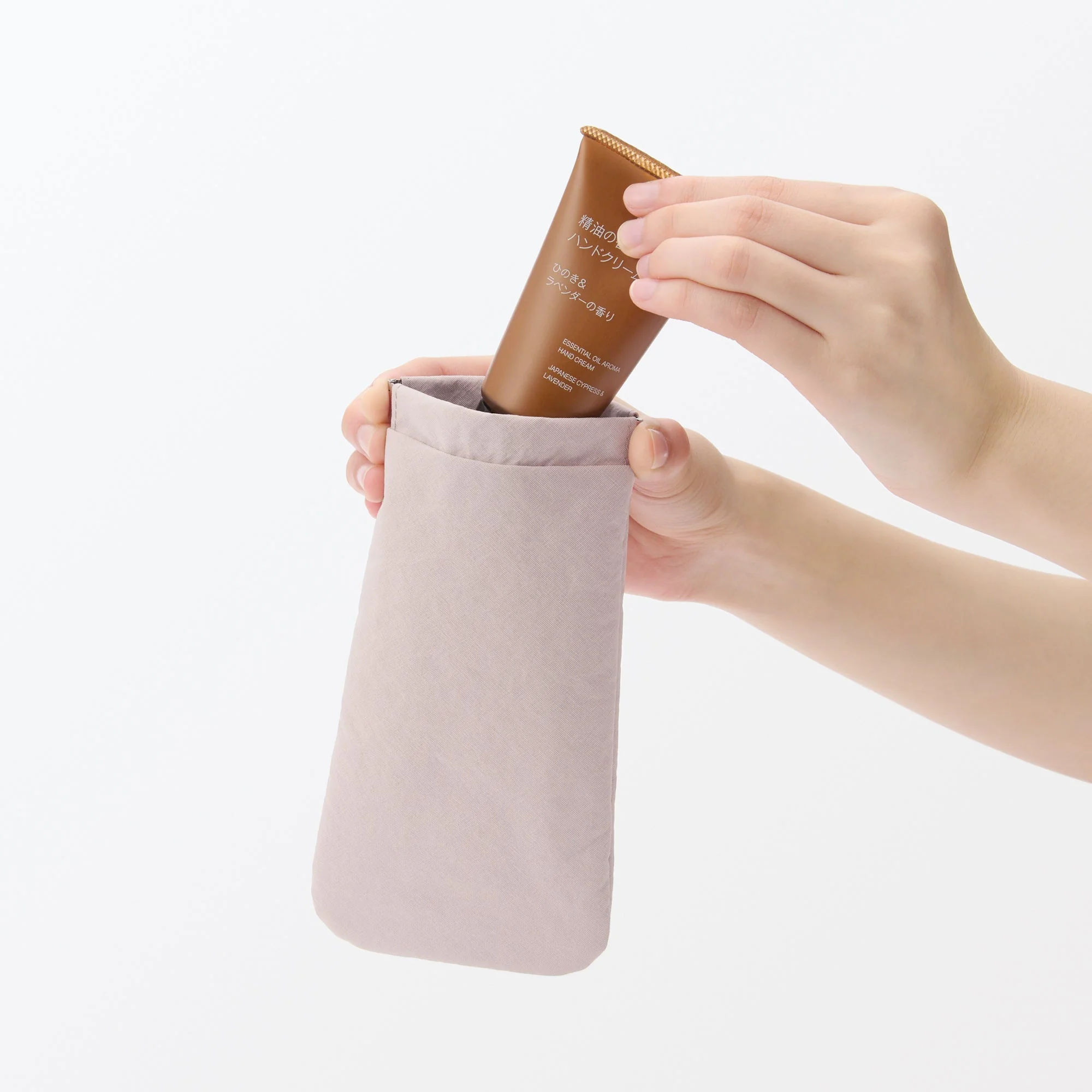 Wrinkled Nylon Self-Closing Flat Pouch - Medium - Image 8